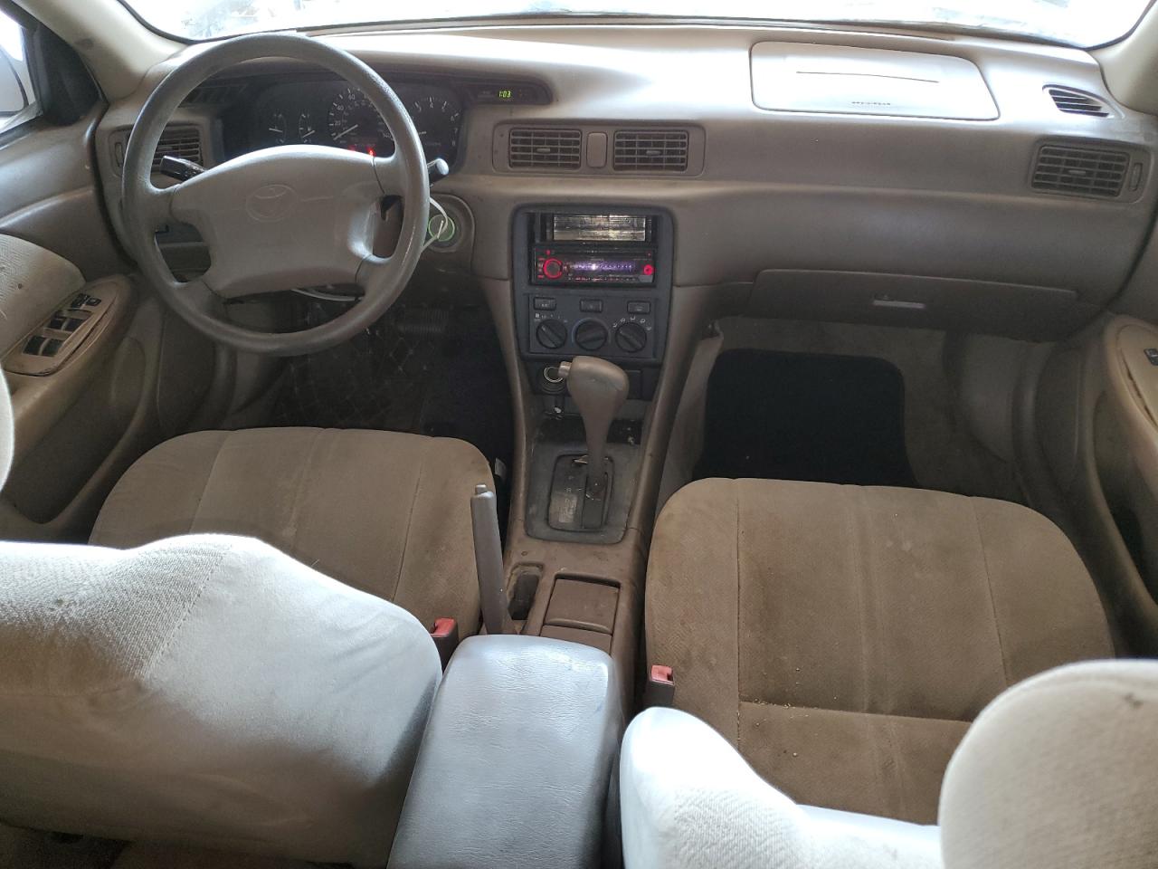 2000 Toyota Camry Ce VIN: 4T1BG22K7YU998050 Lot: 62758014