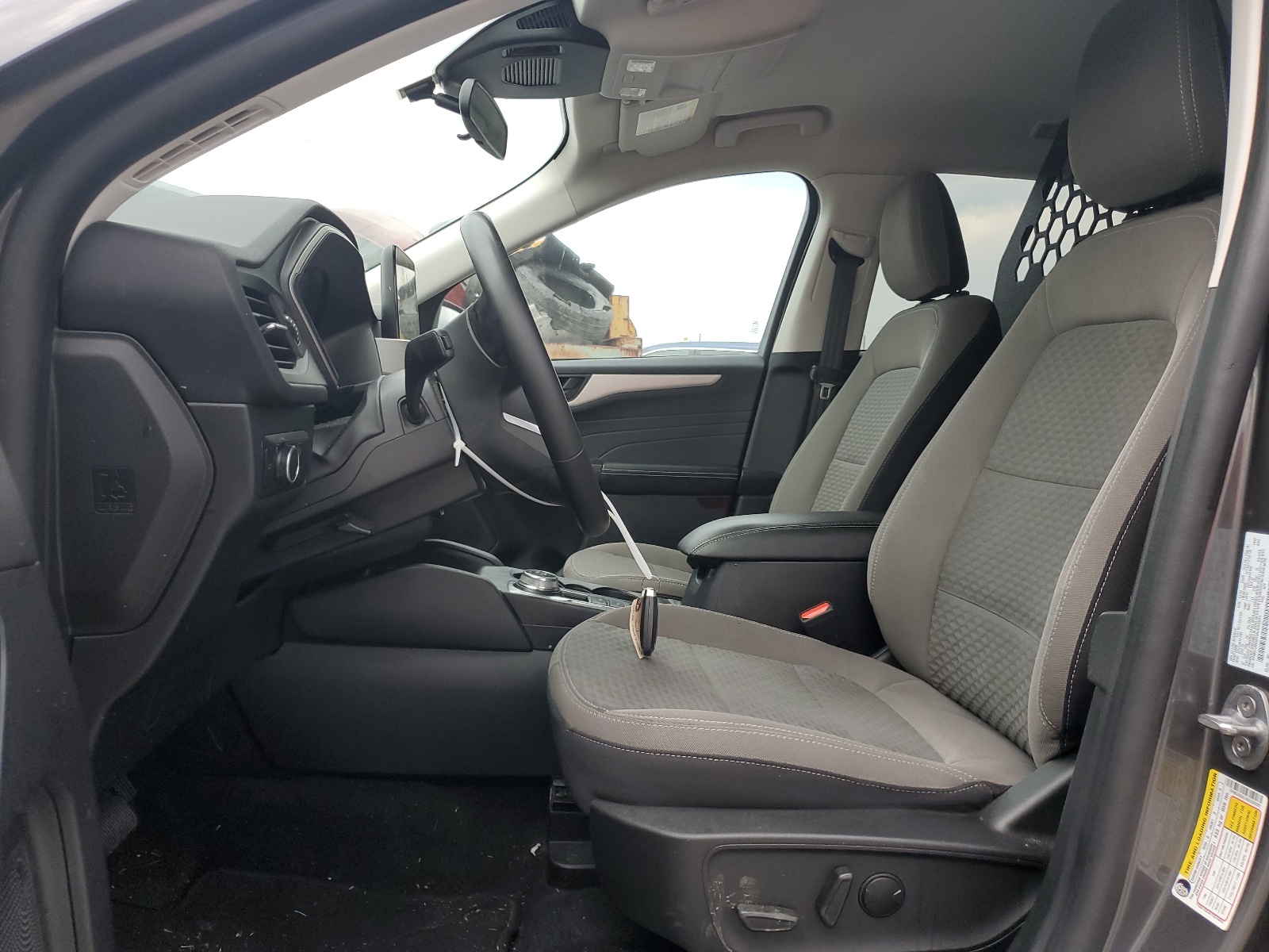 1FMCU0G61NUC02921 2022 Ford Escape Se