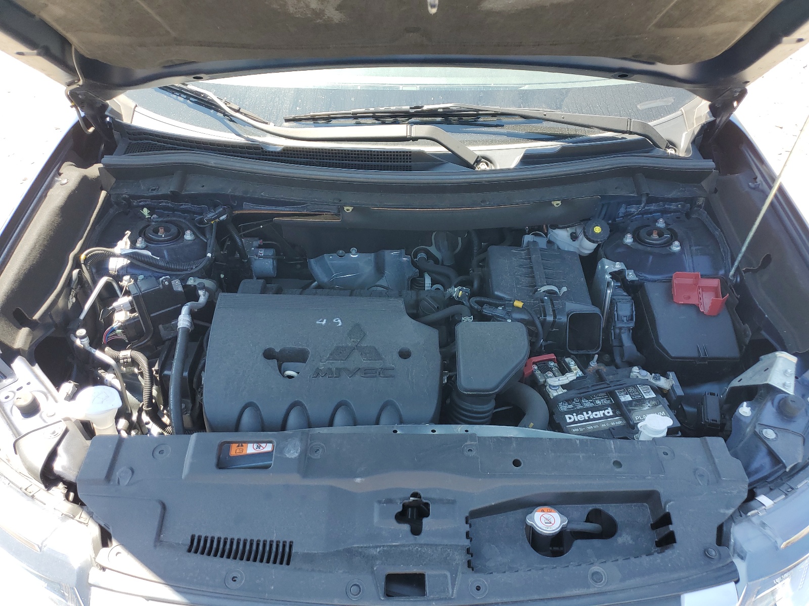 JA4AZ3A34LZ043903 2020 Mitsubishi Outlander Se