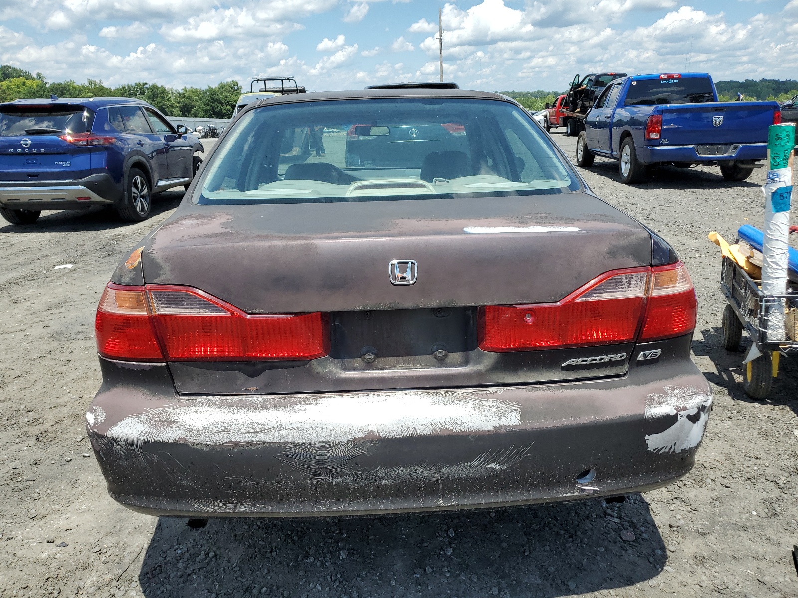 1HGCG1655XA045362 1999 Honda Accord Ex