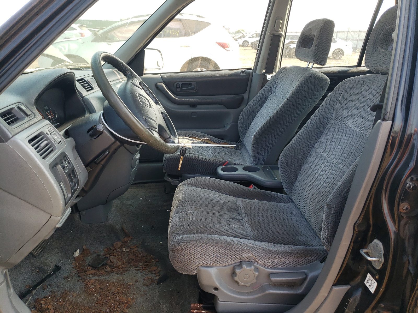 JHLRD1846VC051729 1997 Honda Cr-V Lx