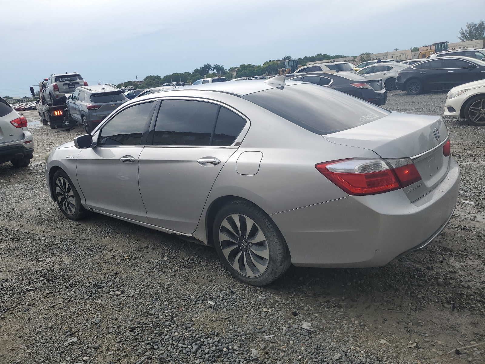 2014 Honda Accord Hybrid vin: 1HGCR6F34EA003638