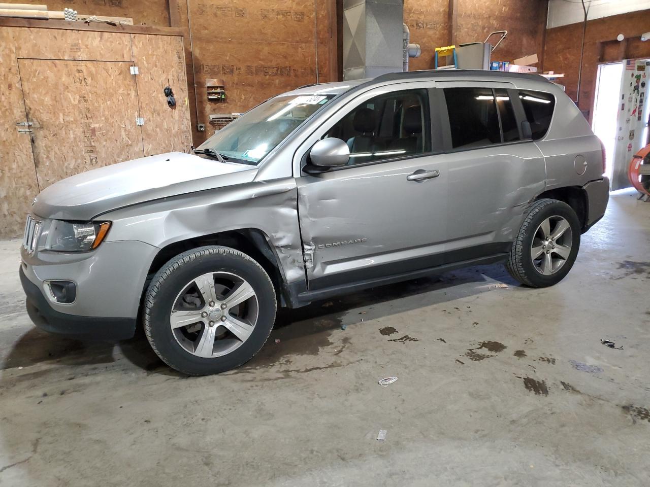 1C4NJDEB7HD128678 2017 JEEP COMPASS - Image 1