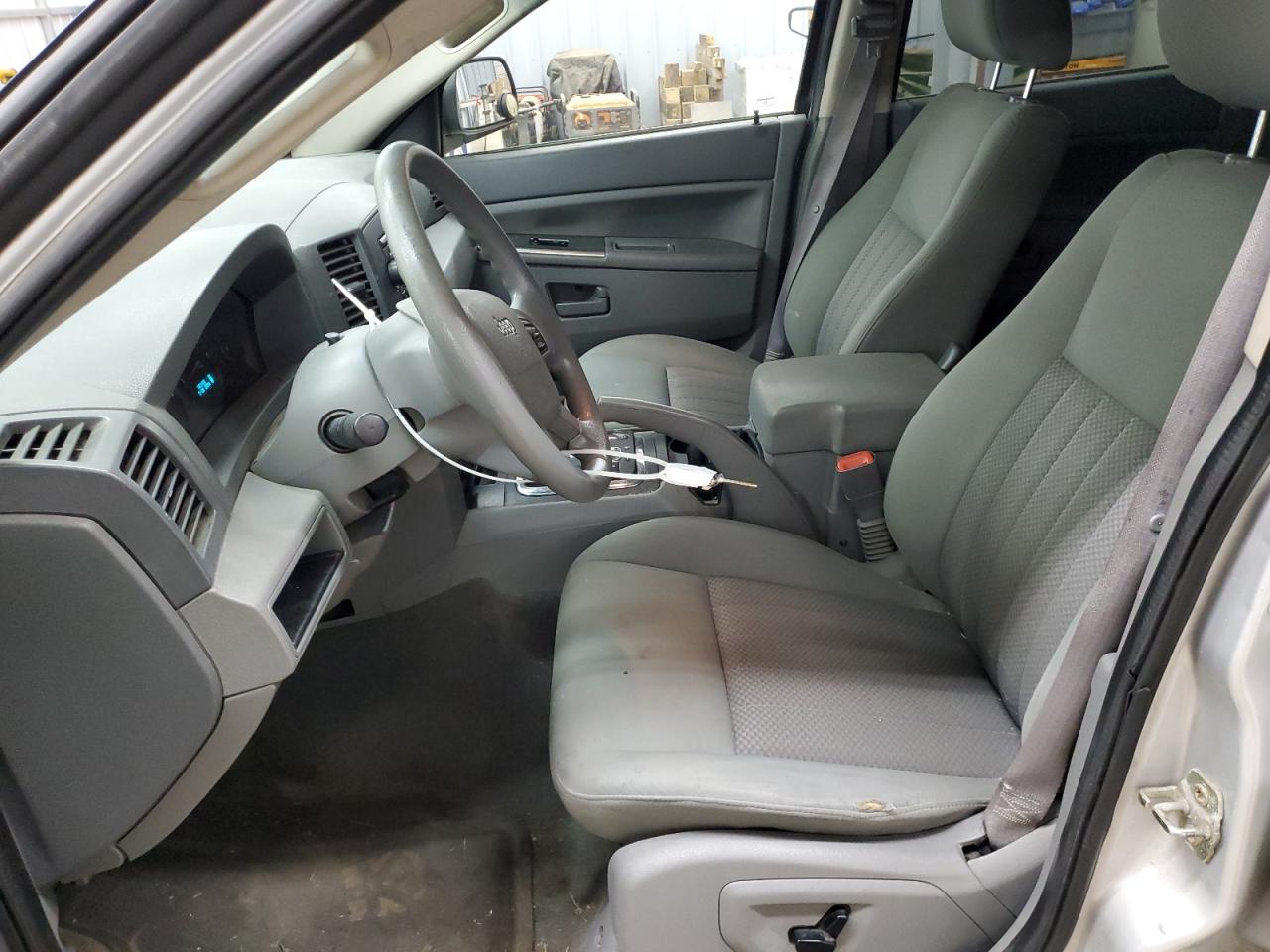 2006 Jeep Grand Cherokee Laredo VIN: 1J4HR48N76C118452 Lot: 63966124
