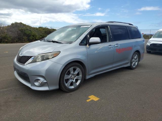 Мінівени TOYOTA SIENNA 2013 Сріблястий