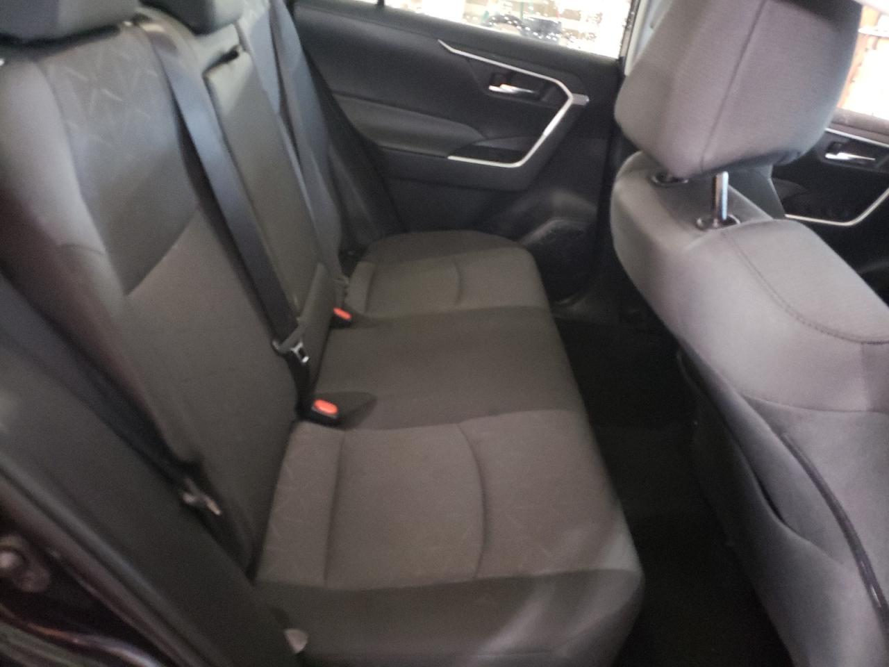 2024 Toyota Rav4 Xle VIN: 2T3W1RFV5RW333589 Lot: 64181914