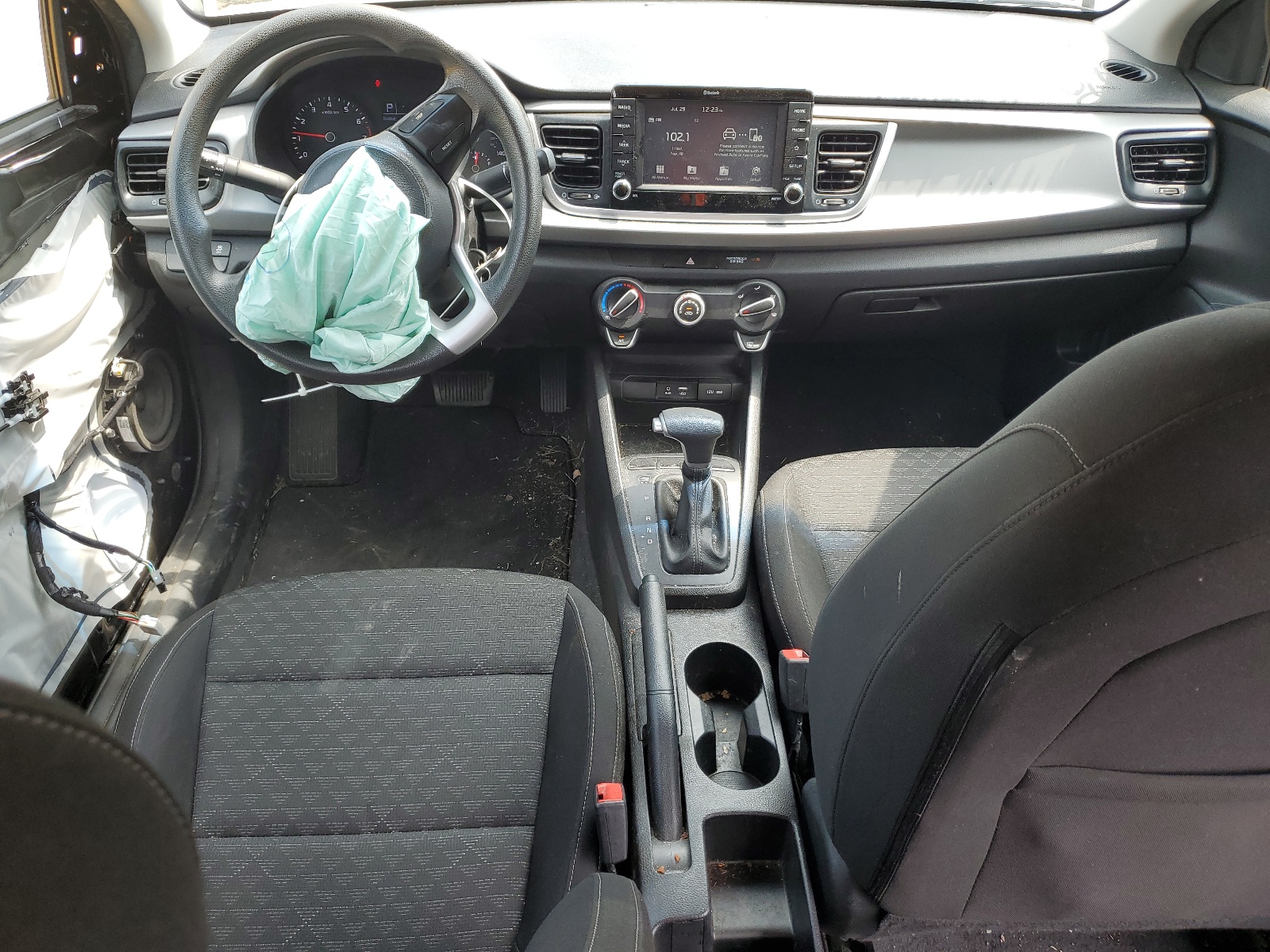 3KPA24AD8LE349698 2020 Kia Rio Lx