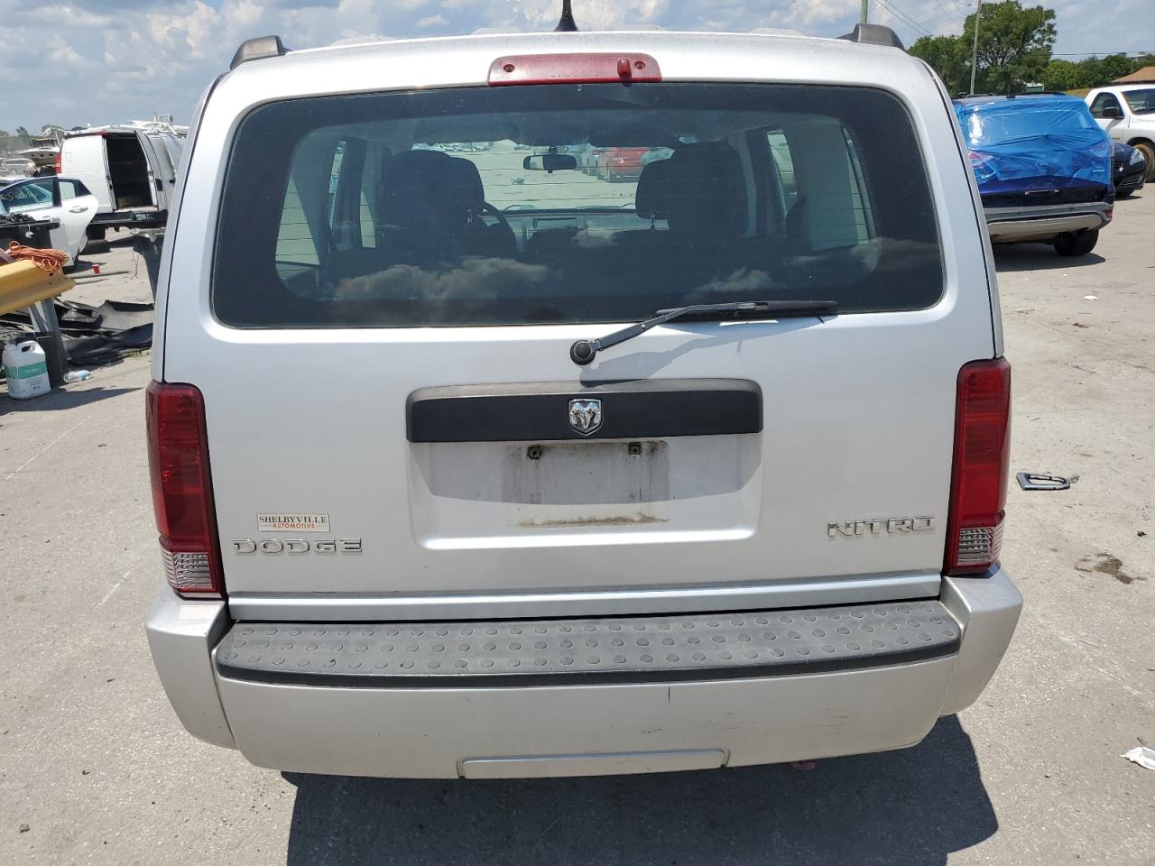 2011 Dodge Nitro - Image 6