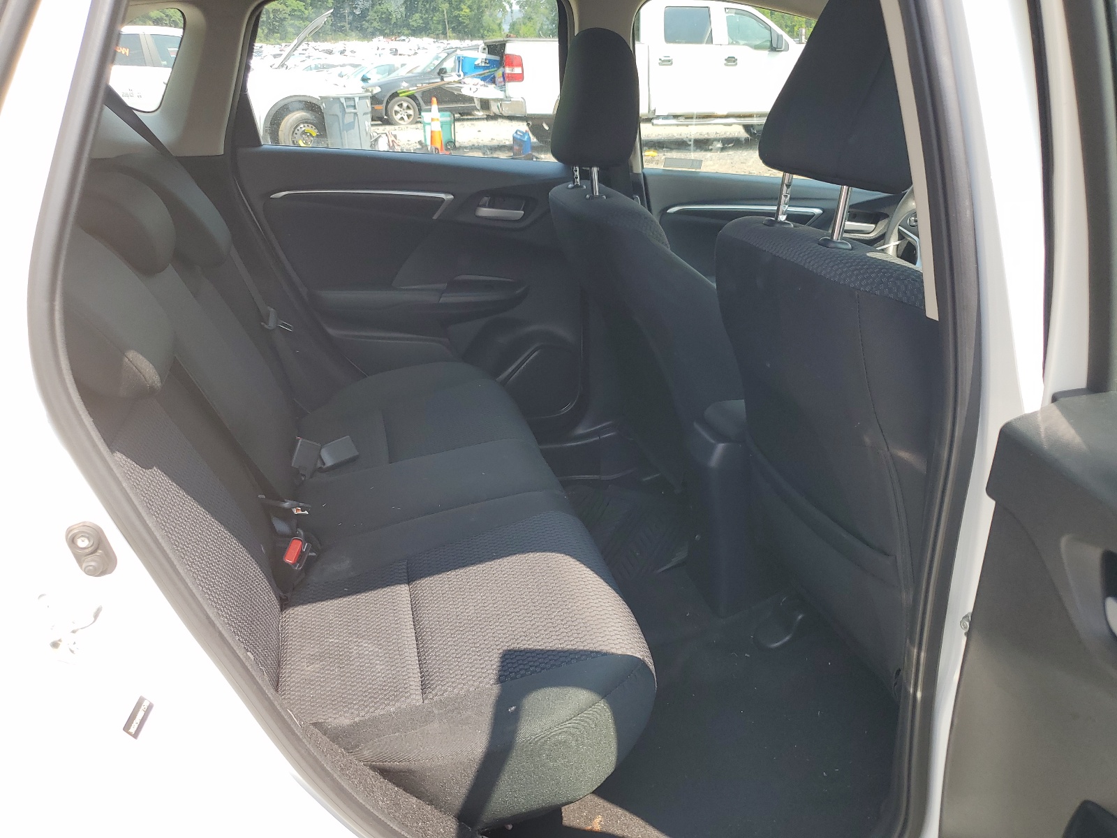 3HGGK5H4XKM715768 2019 Honda Fit Lx