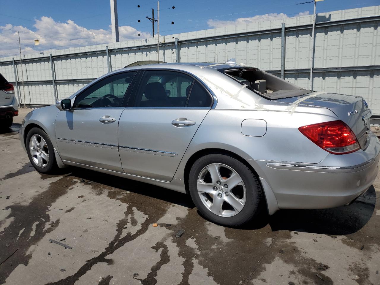 2005 Acura Rl VIN: JH4KB165X5C017761 Lot: 62176394