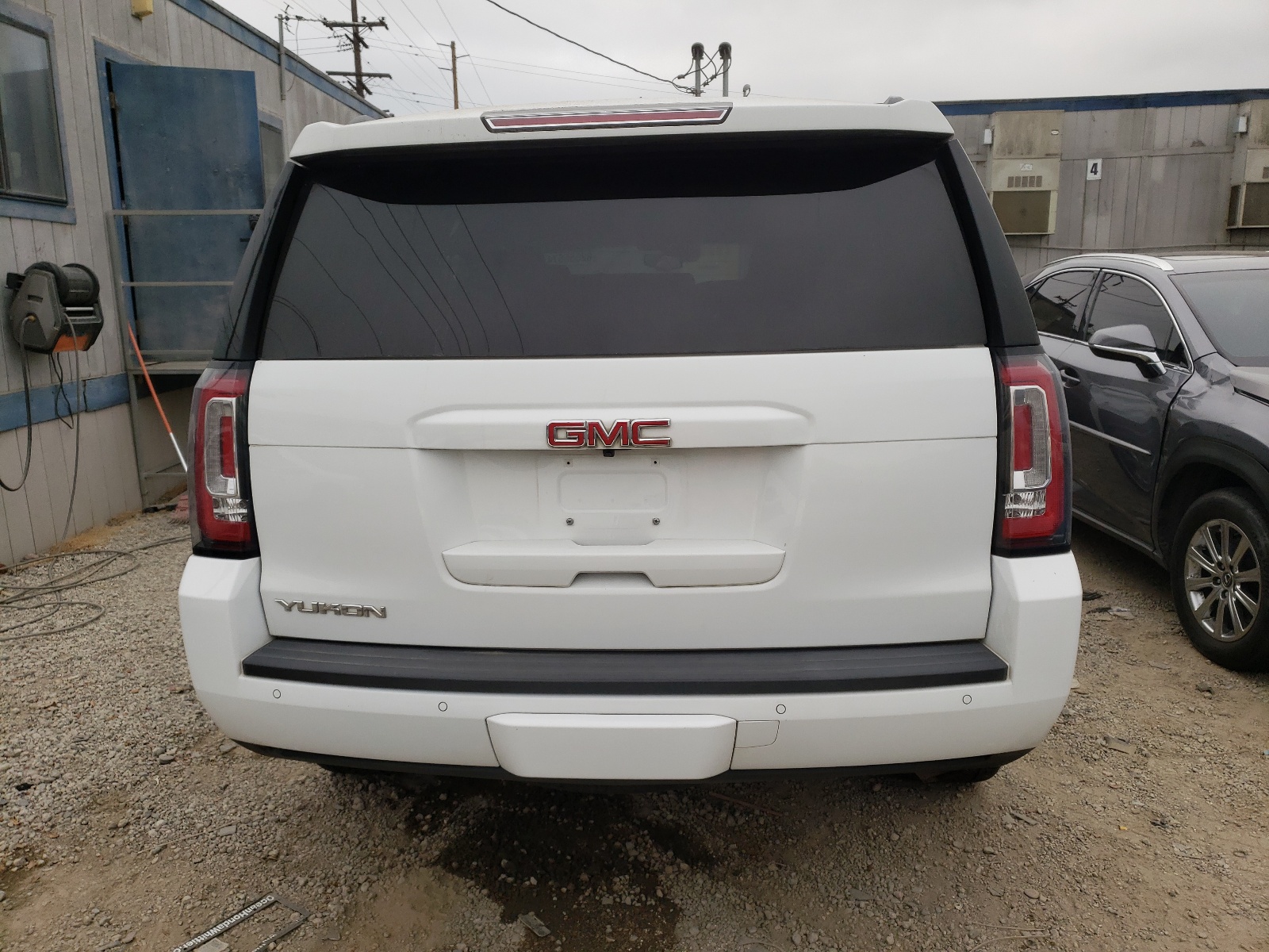 2017 GMC Yukon Slt vin: 1GKS2BKC9HR125757