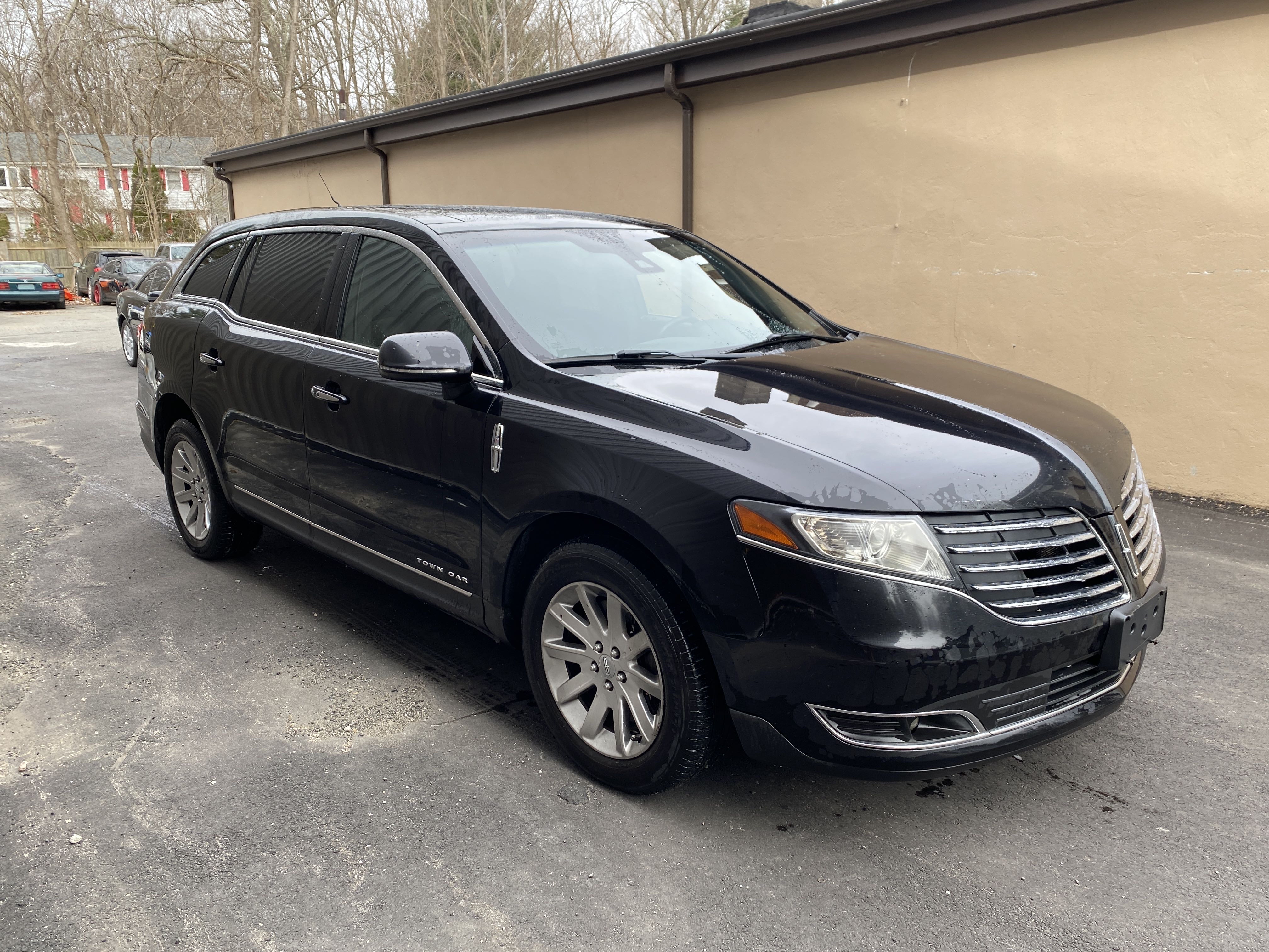 2019 Lincoln Mkt vin: 2LMHJ5NK8KBL00880