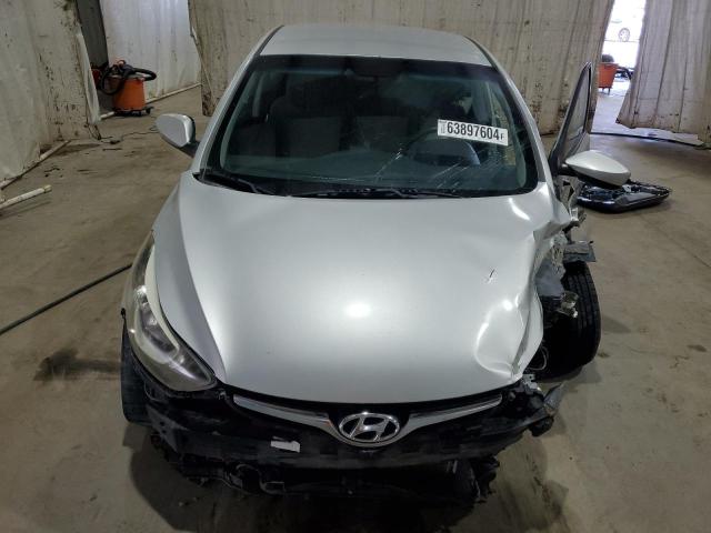  HYUNDAI ELANTRA 2016 Srebrny