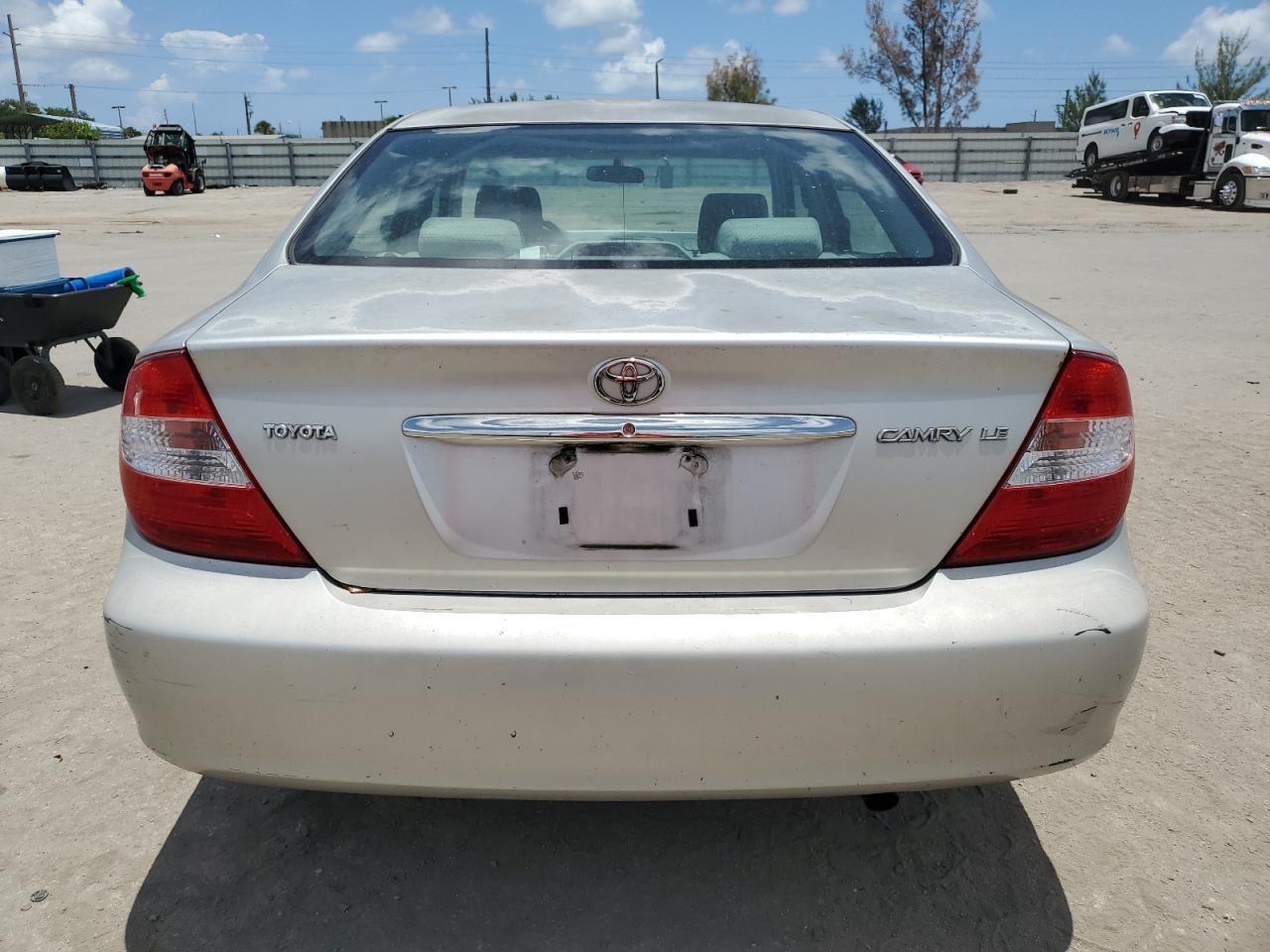 2004 Toyota Camry Le VIN: 4T1BE32K34U859944 Lot: 63968414