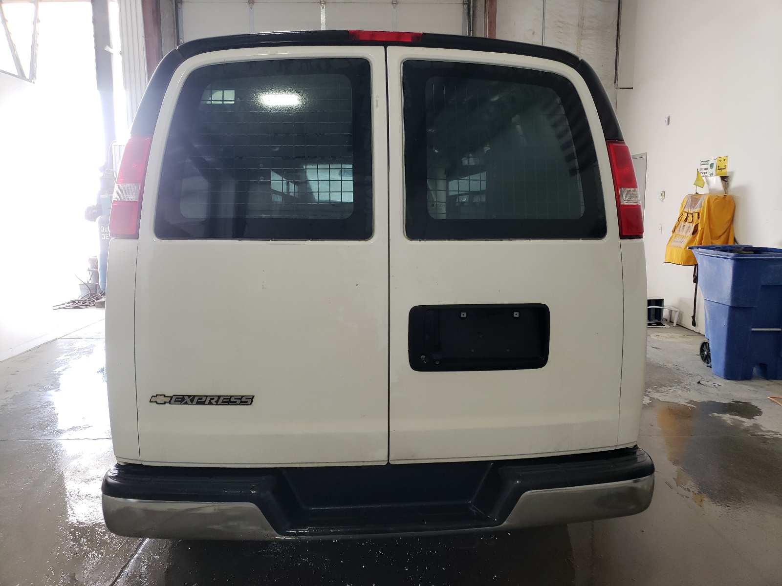 1GCWGAFP7K1198007 2019 Chevrolet Express G2500
