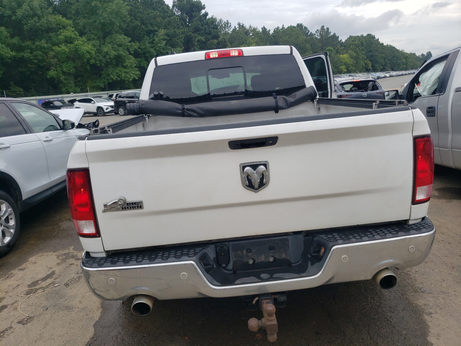 1C6RR6LT0GS238586 2016 Ram 1500 Slt