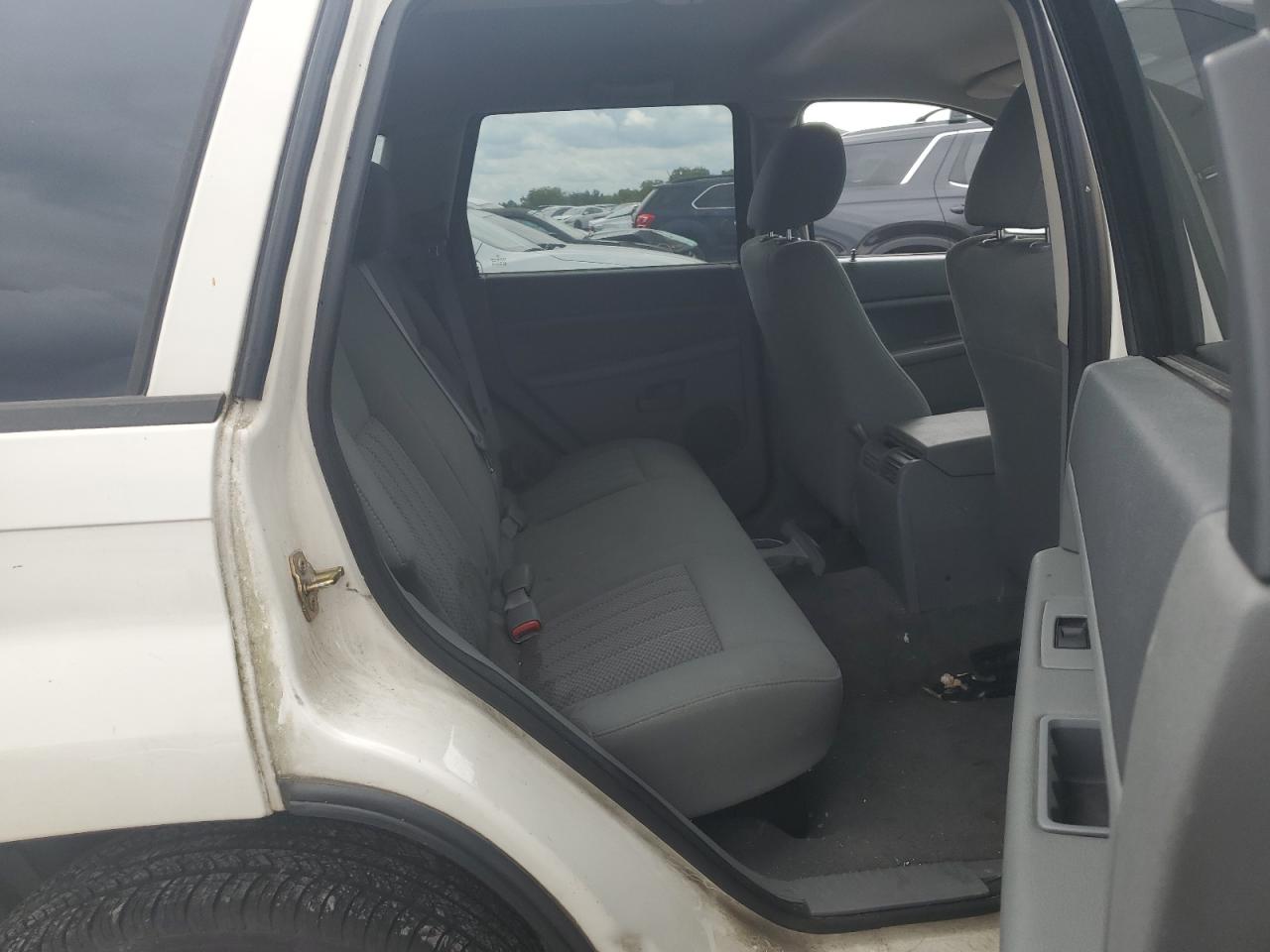 2005 Jeep Grand Cherokee Laredo VIN: 1J4GR48KX5C696934 Lot: 64667114