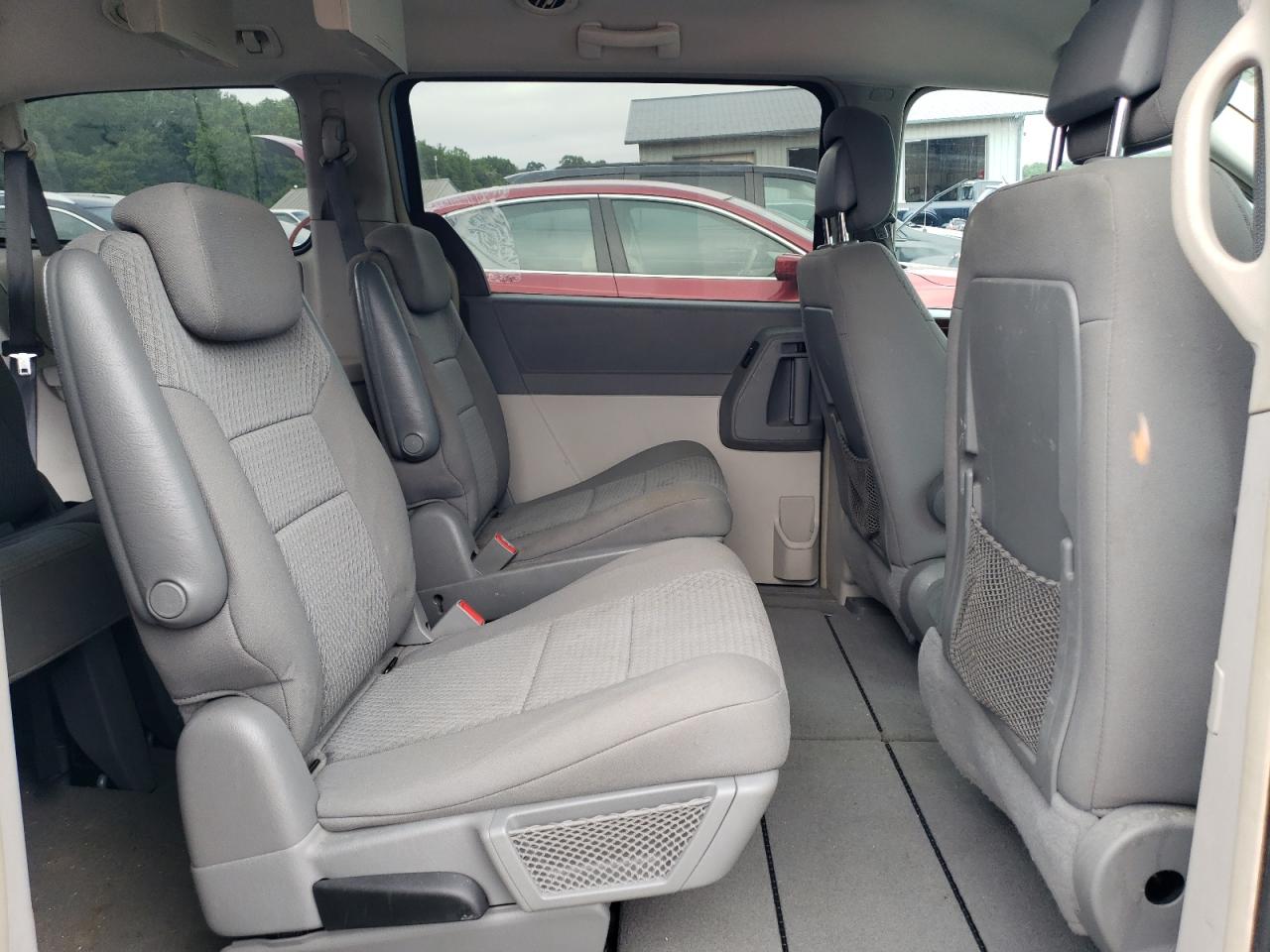 2010 Chrysler Town & Country Touring VIN: 2A4RR5D18AR373754 Lot: 64788064