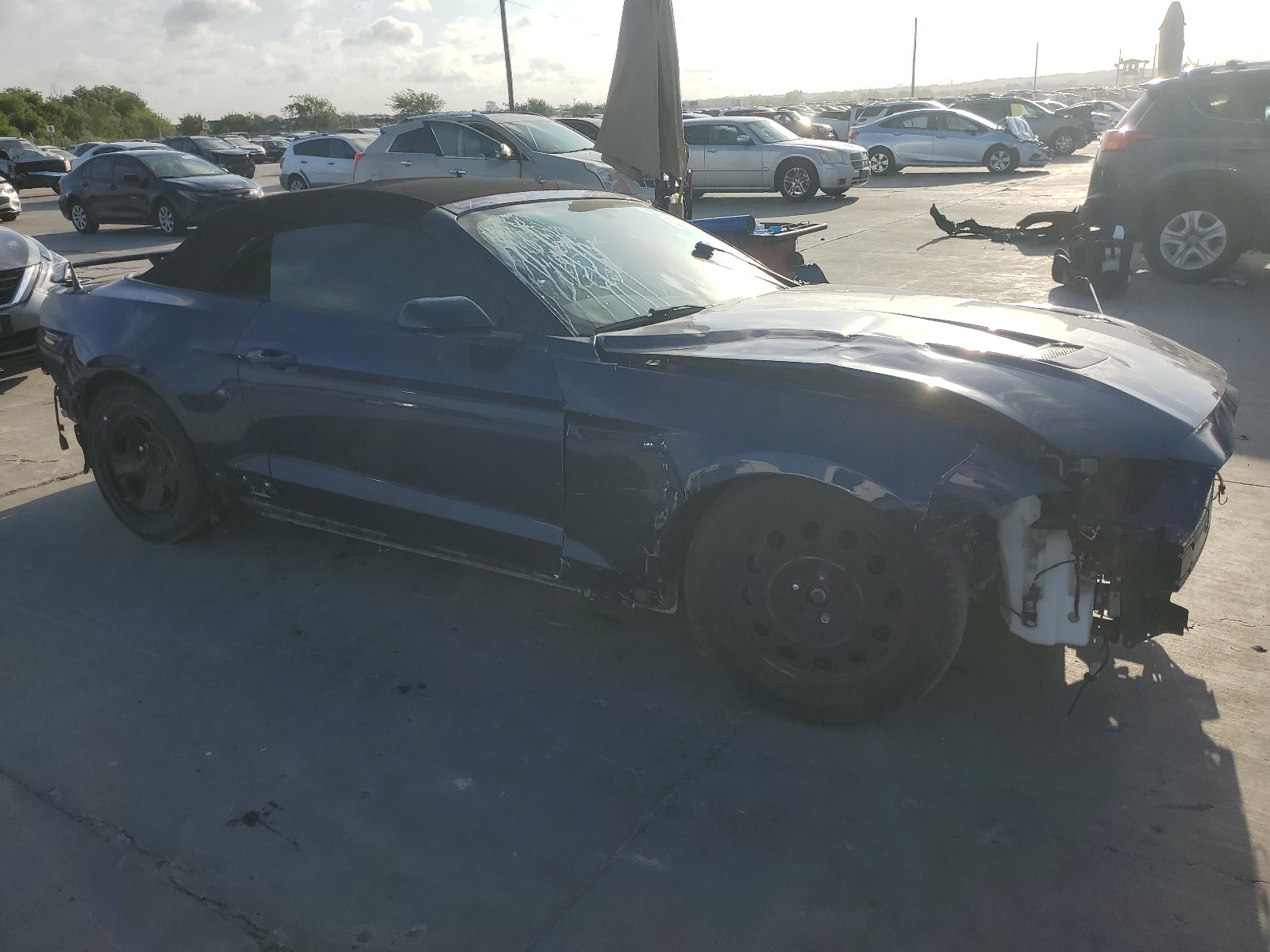 2020 Ford Mustang vin: 1FATP8UH7L5114940