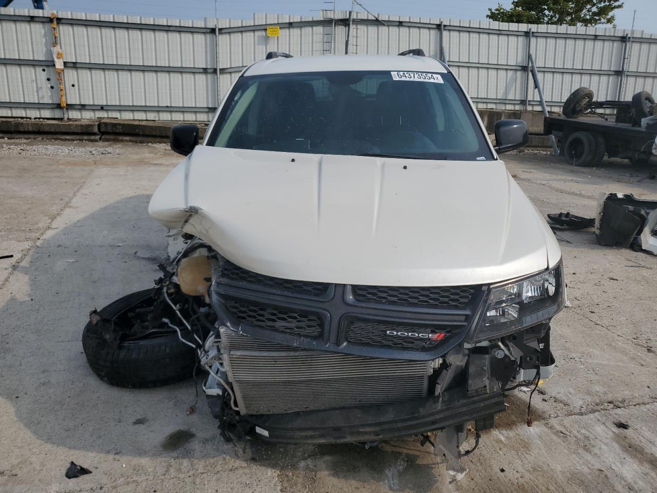 VIN 3C4PDCEG4JT253790 2018 DODGE JOURNEY no.5