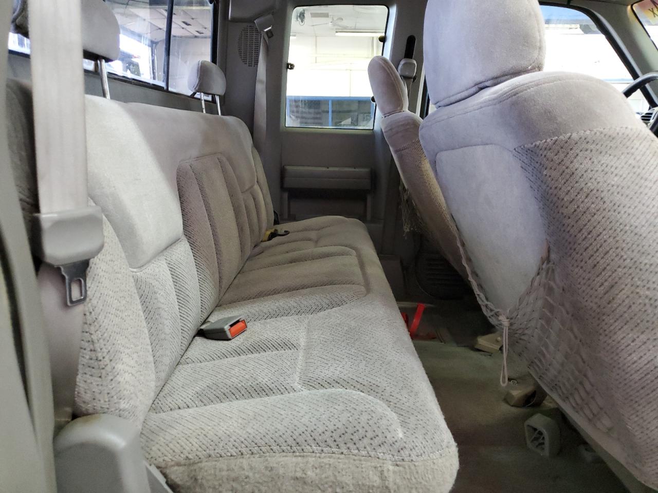 1998 Chevrolet Gmt-400 K1500 VIN: 2GCEK19R2W1198214 Lot: 62331144