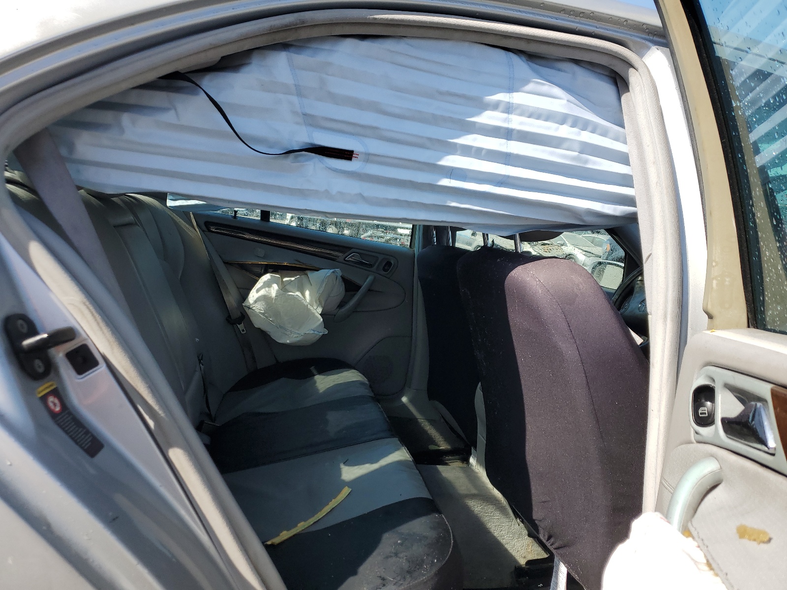 WDBRF61JX2F218221 2002 Mercedes-Benz C 240