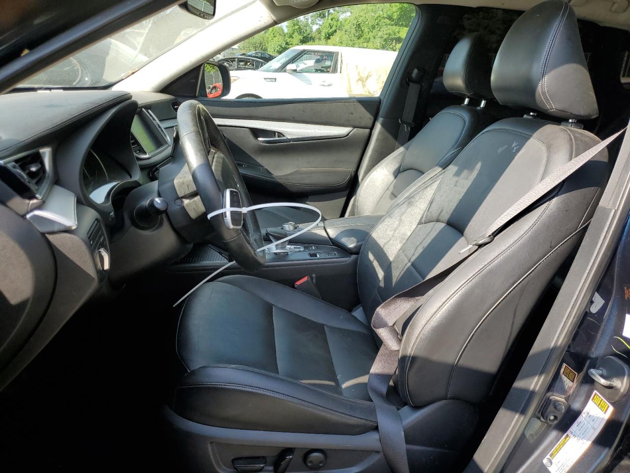2019 Infiniti QX50 - Image 7