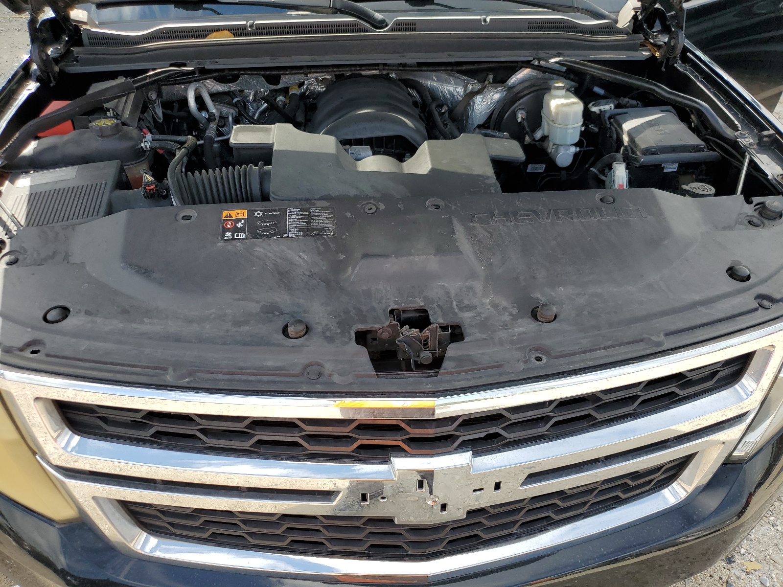 1GNSKJKC5FR740851 2015 Chevrolet Suburban K1500 Lt