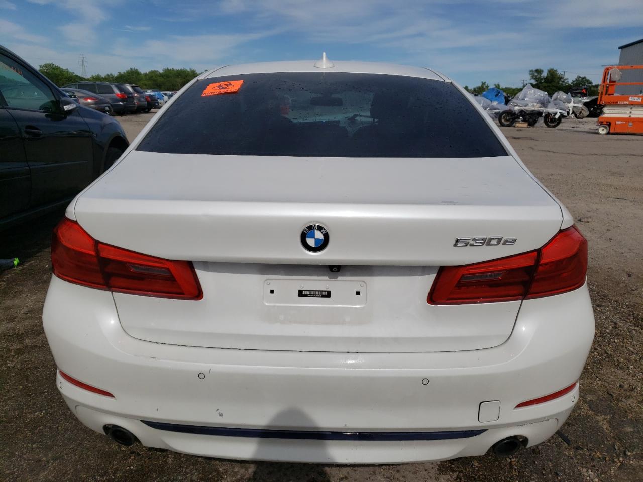 WBAJA9C58JB250781 2018 BMW 530E