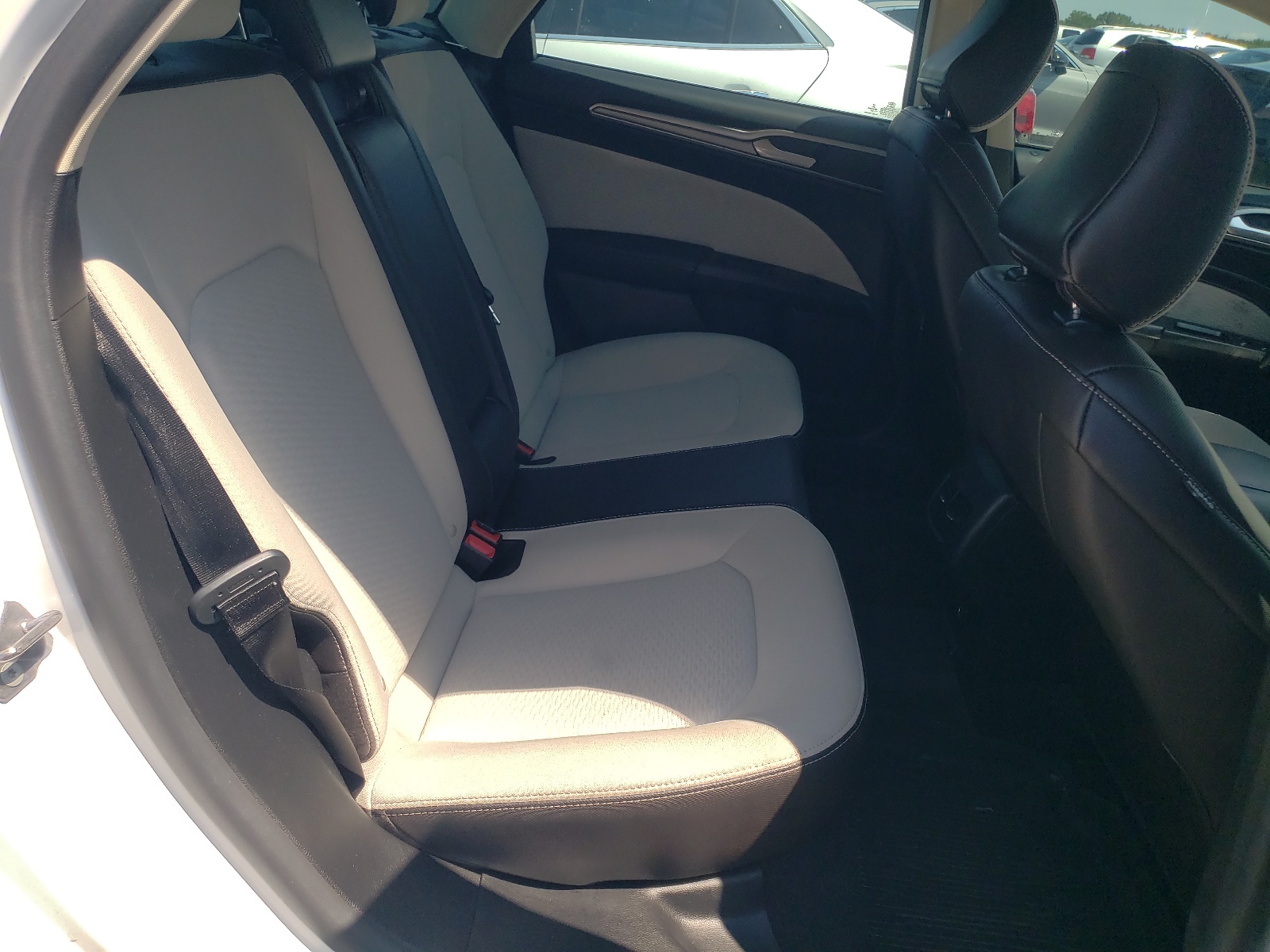 3FA6P0HDXLR231348 2020 Ford Fusion Se