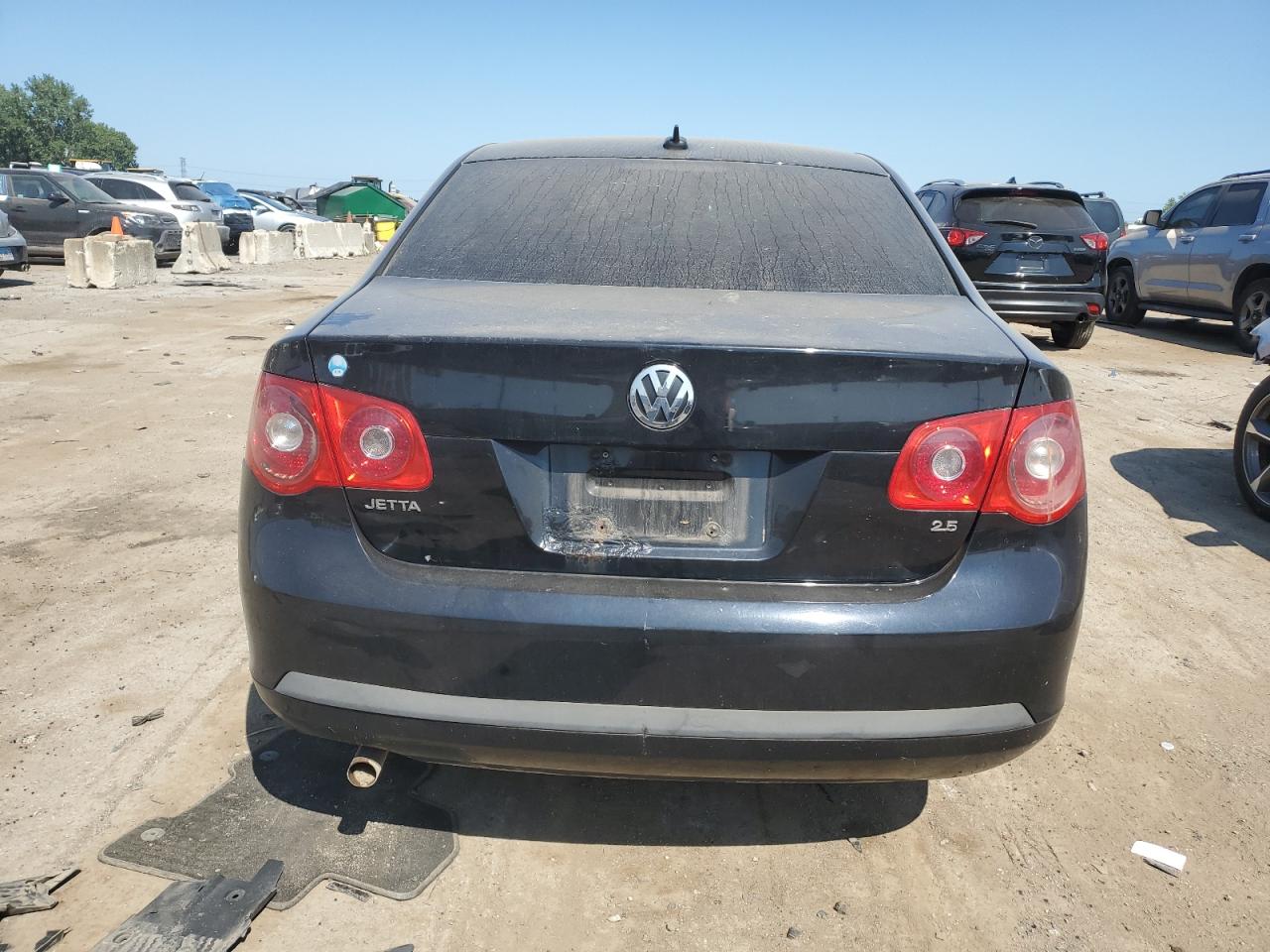 2007 Volkswagen Jetta 2.5 Option Package 1 VIN: 3VWSF71K77M007211 Lot: 64644164
