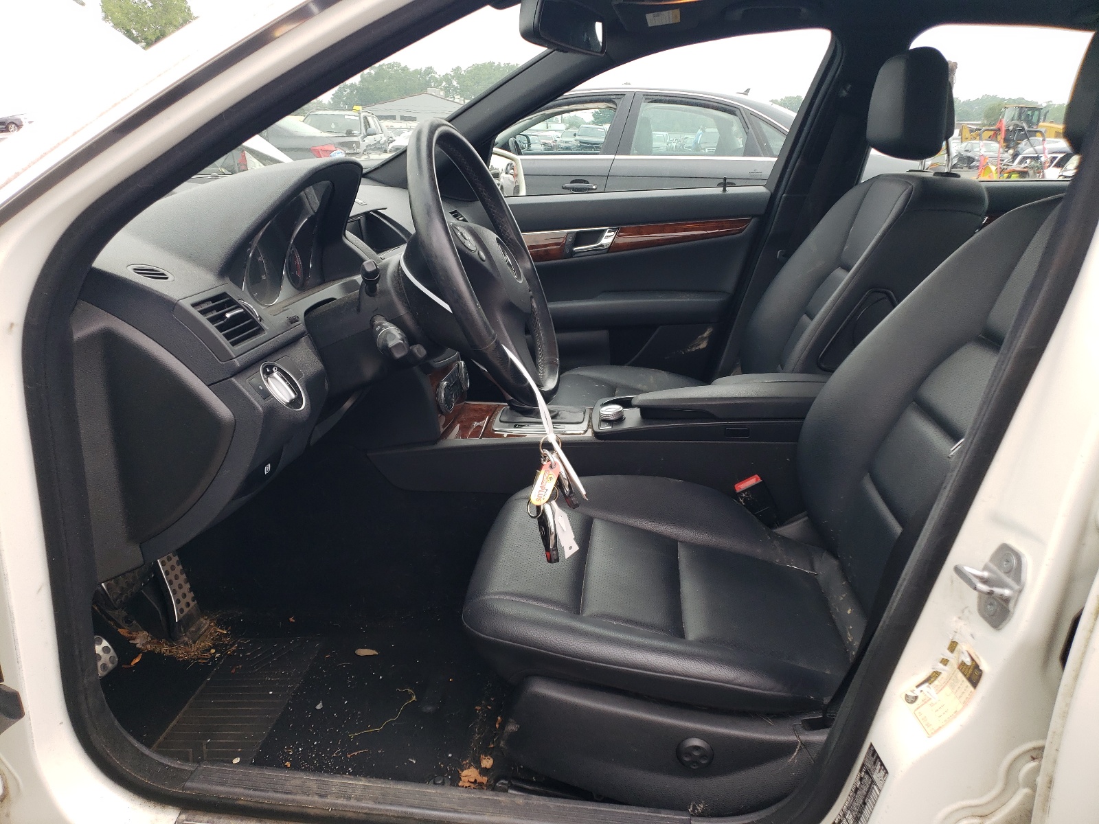 WDDGF8BB3BR174725 2011 Mercedes-Benz C 300 4Matic