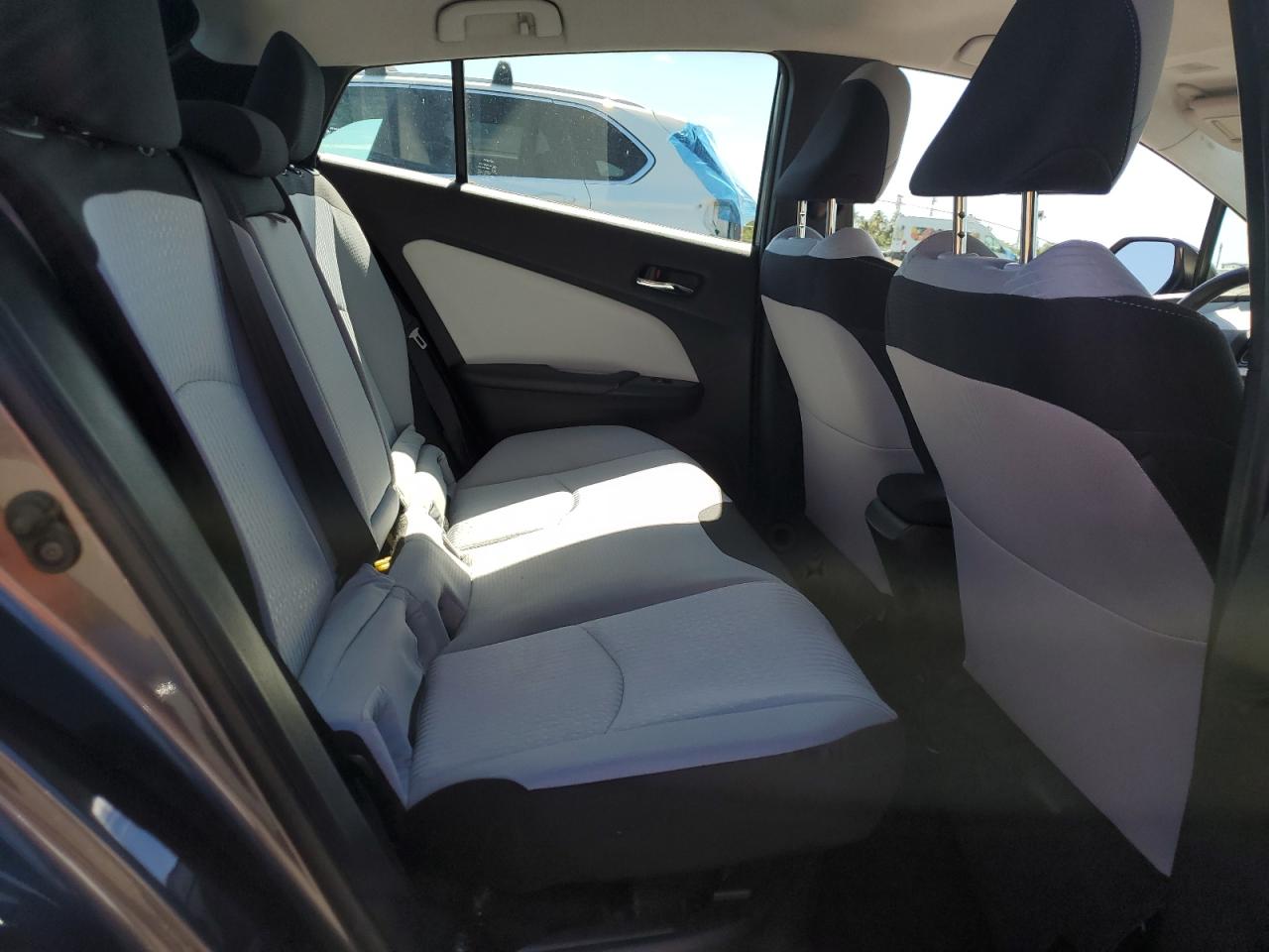 2018 Toyota Prius VIN: JTDKBRFUXJ3067335 Lot: 63691044