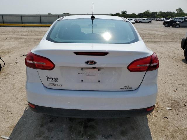  FORD FOCUS 2015 White