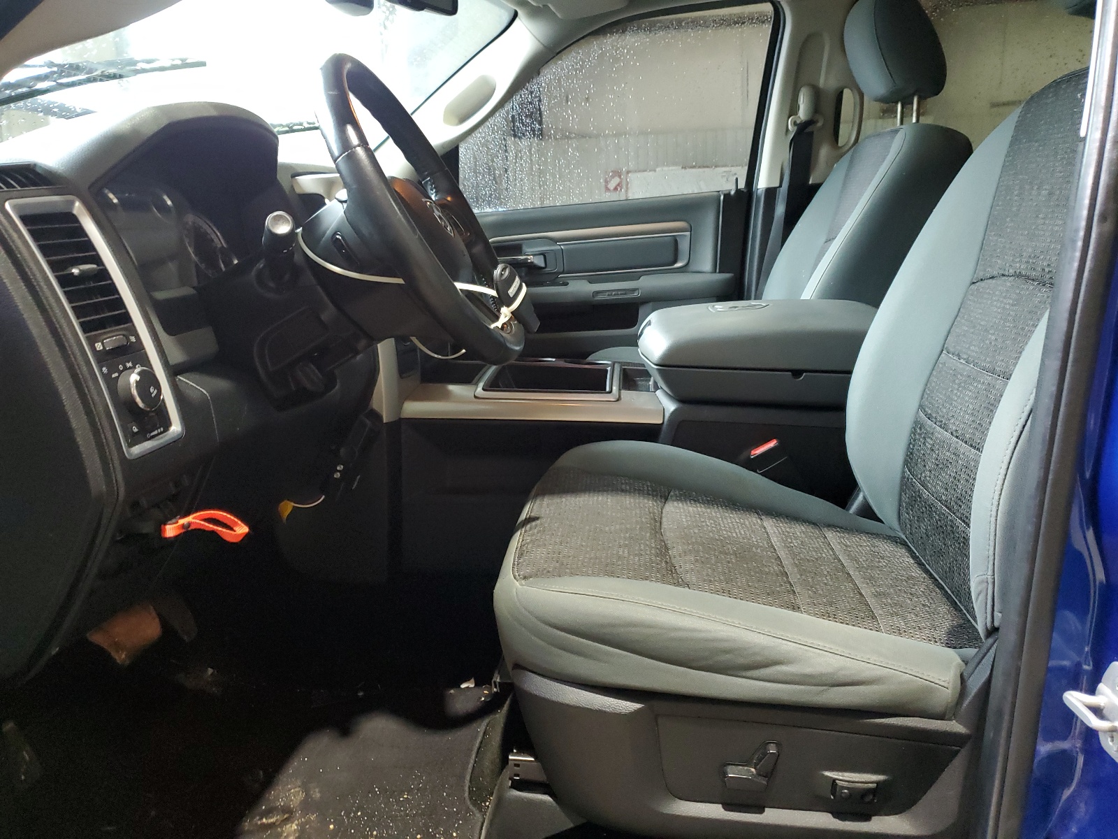 1C6RR6LT3FS570469 2015 Ram 1500 Slt