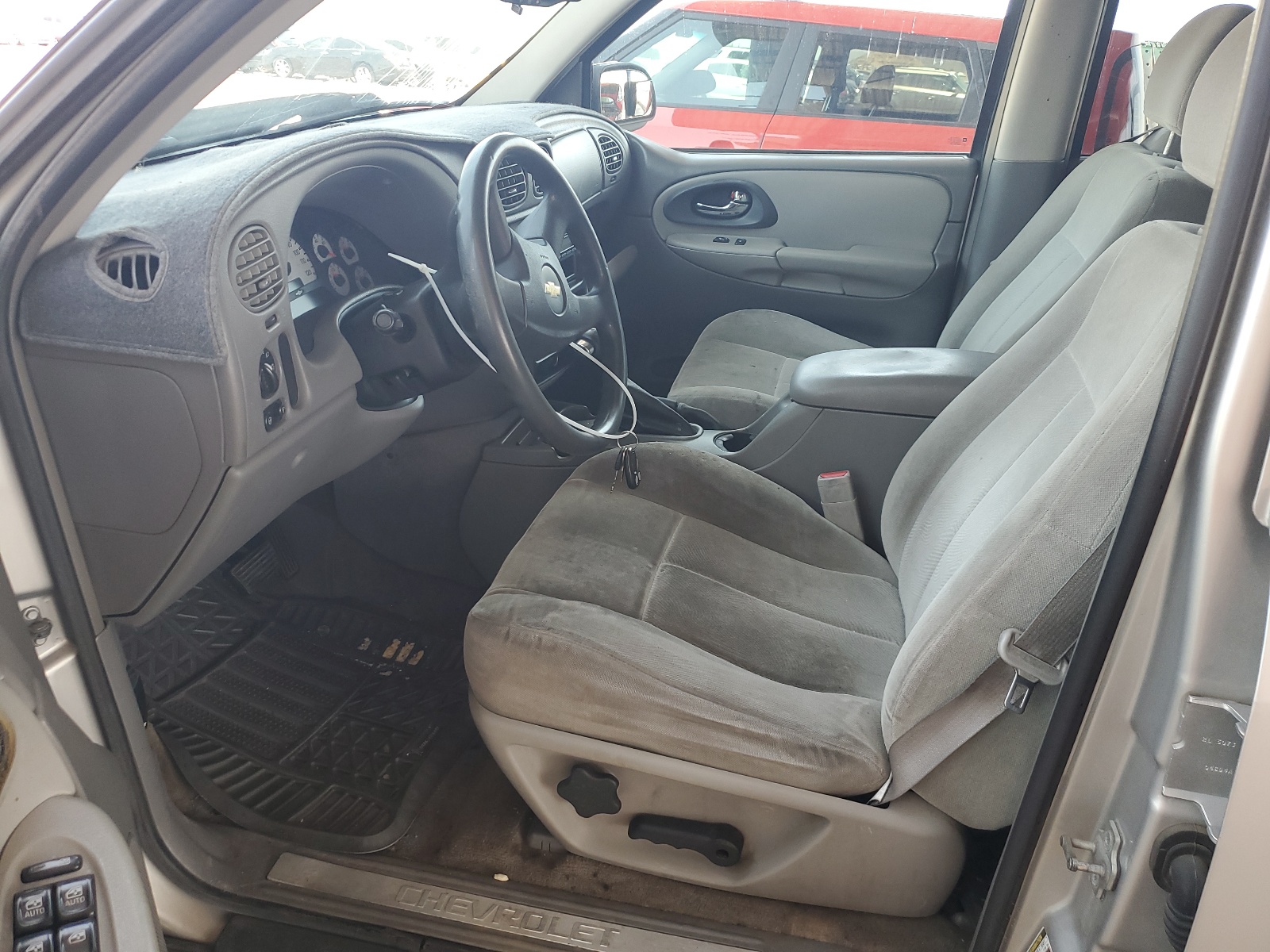 1GNDT13S052109959 2005 Chevrolet Trailblazer Ls