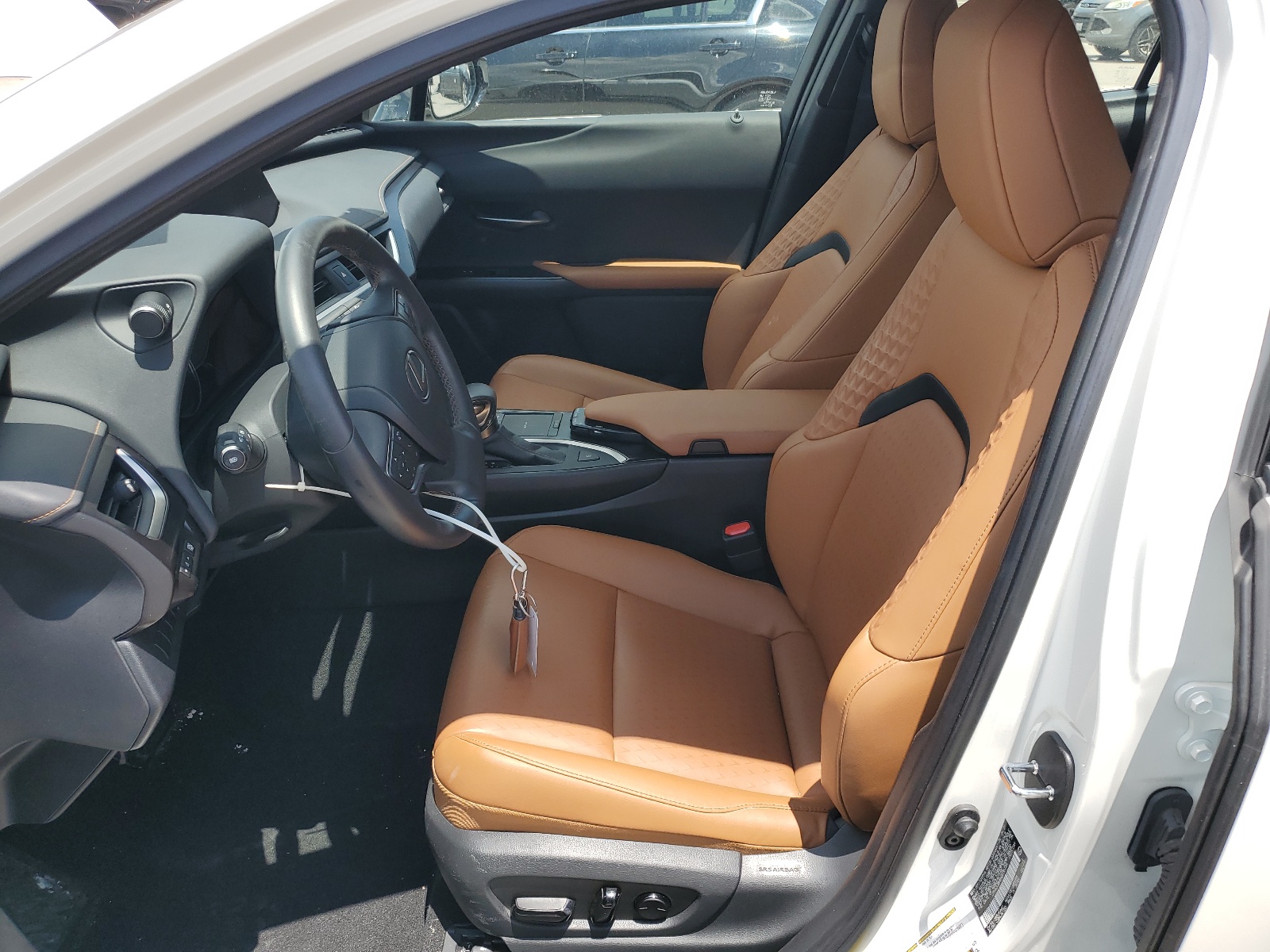 JTHX3JBH6M2036749 2021 Lexus Ux 200