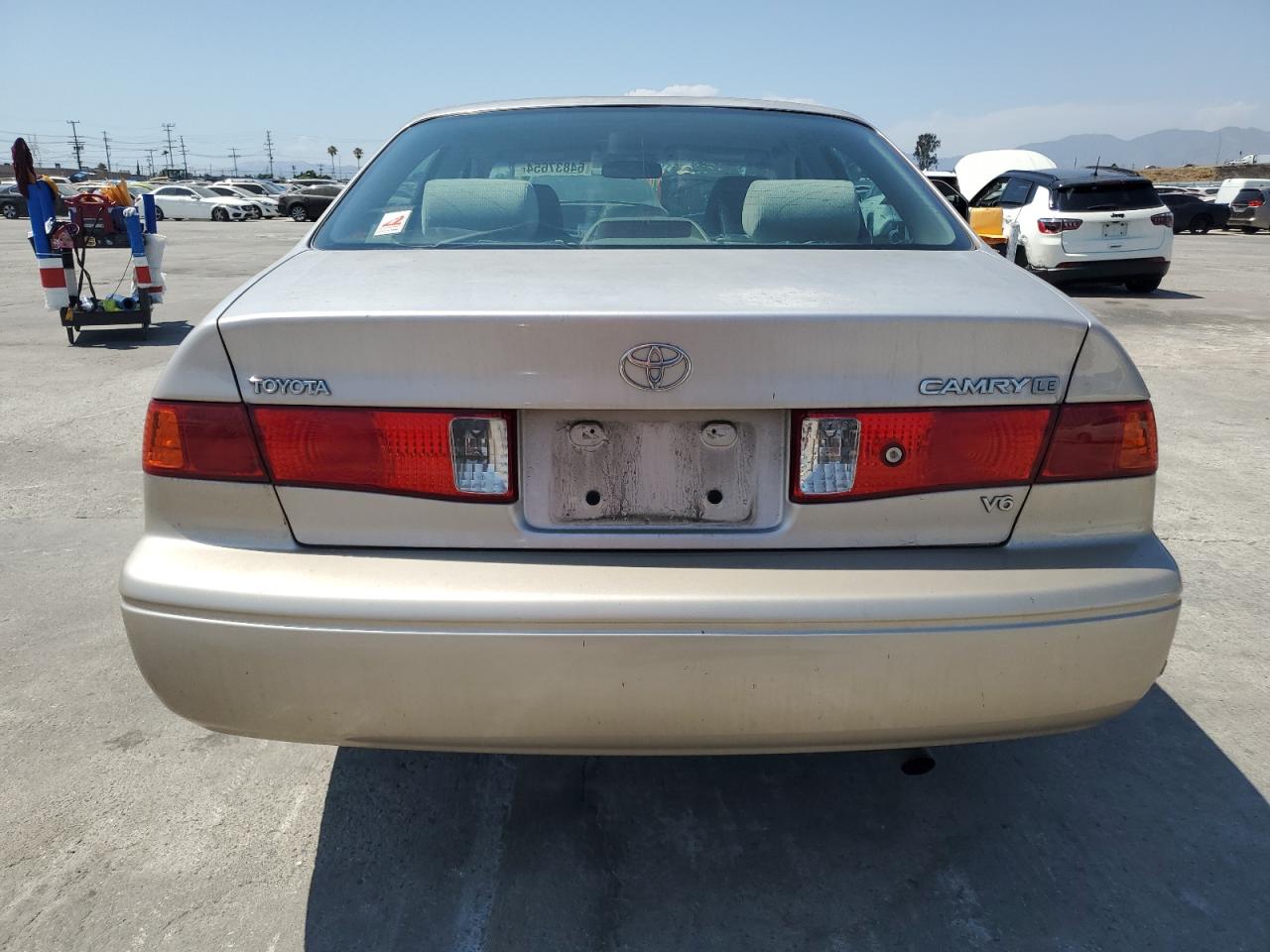 2000 Toyota Camry Le VIN: 4T1BF22K7YU947151 Lot: 64837654