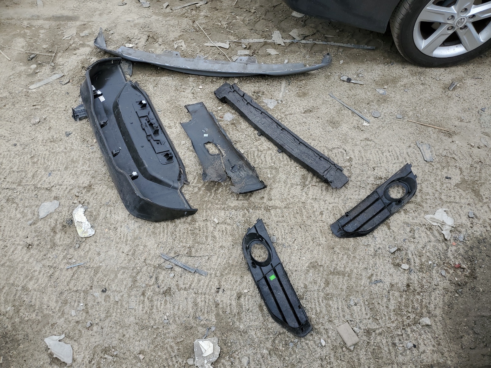 3FA6P0HDXJR184514 2018 Ford Fusion Se