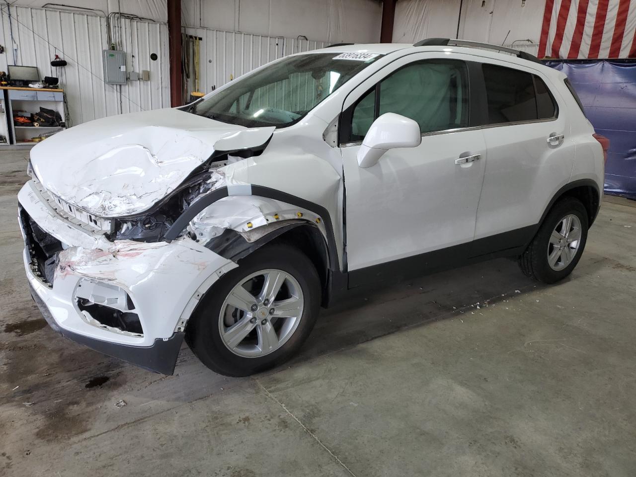 KL7CJPSB6JB669488 2018 CHEVROLET TRAX - Image 1