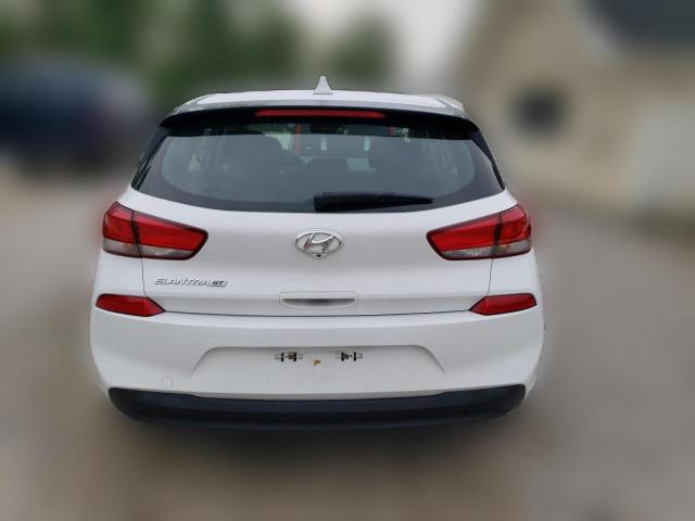  HYUNDAI ELANTRA 2018 Белый