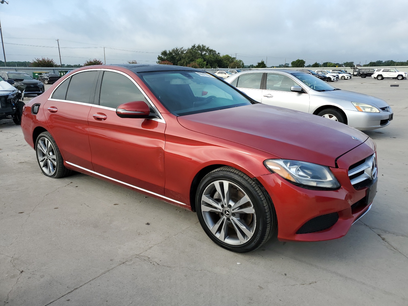 2017 Mercedes-Benz C 300 4Matic vin: 55SWF4KB4HU232157