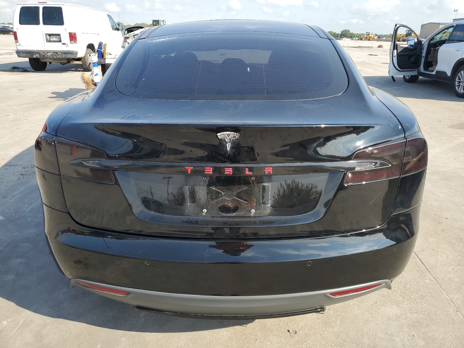 5YJSA1E10FF119268 2015 Tesla Model S