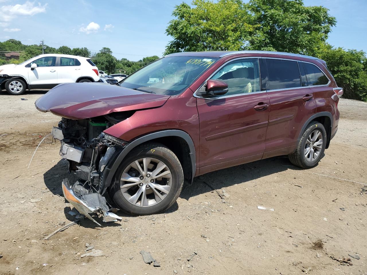 5TDJKRFH5FS181036 2015 TOYOTA HIGHLANDER - Image 1