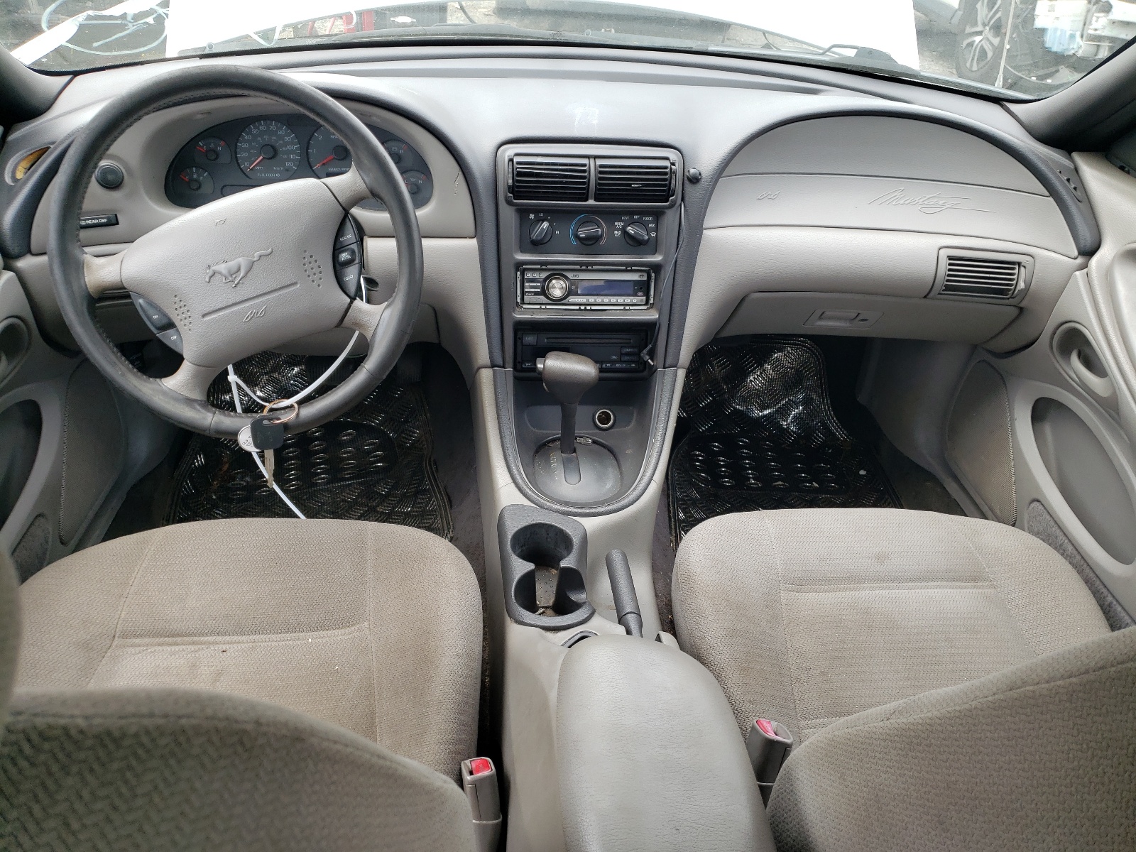 1FAFP4041YF281319 2000 Ford Mustang