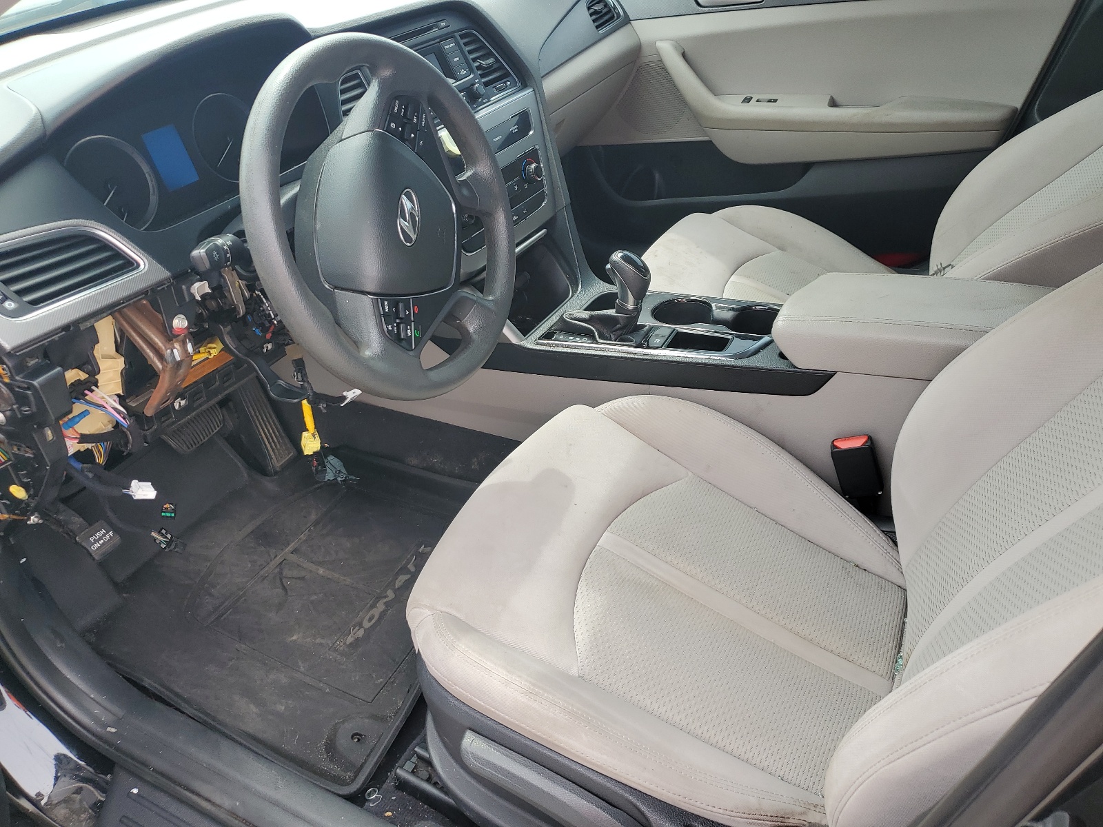 5NPE24AFXHH494697 2017 Hyundai Sonata Se