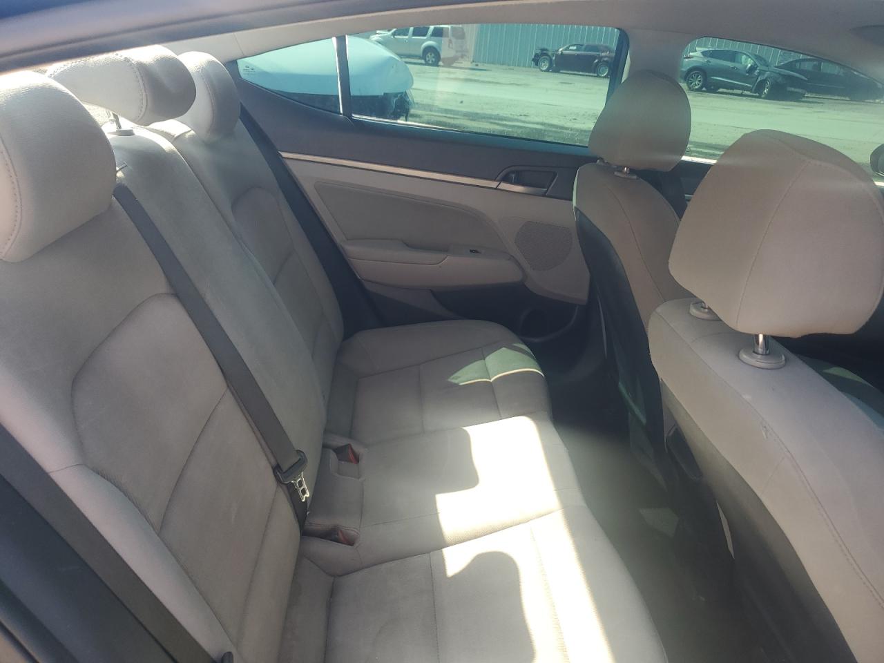 2018 Hyundai Elantra Sel VIN: 5NPD84LF0JH215822 Lot: 61430134