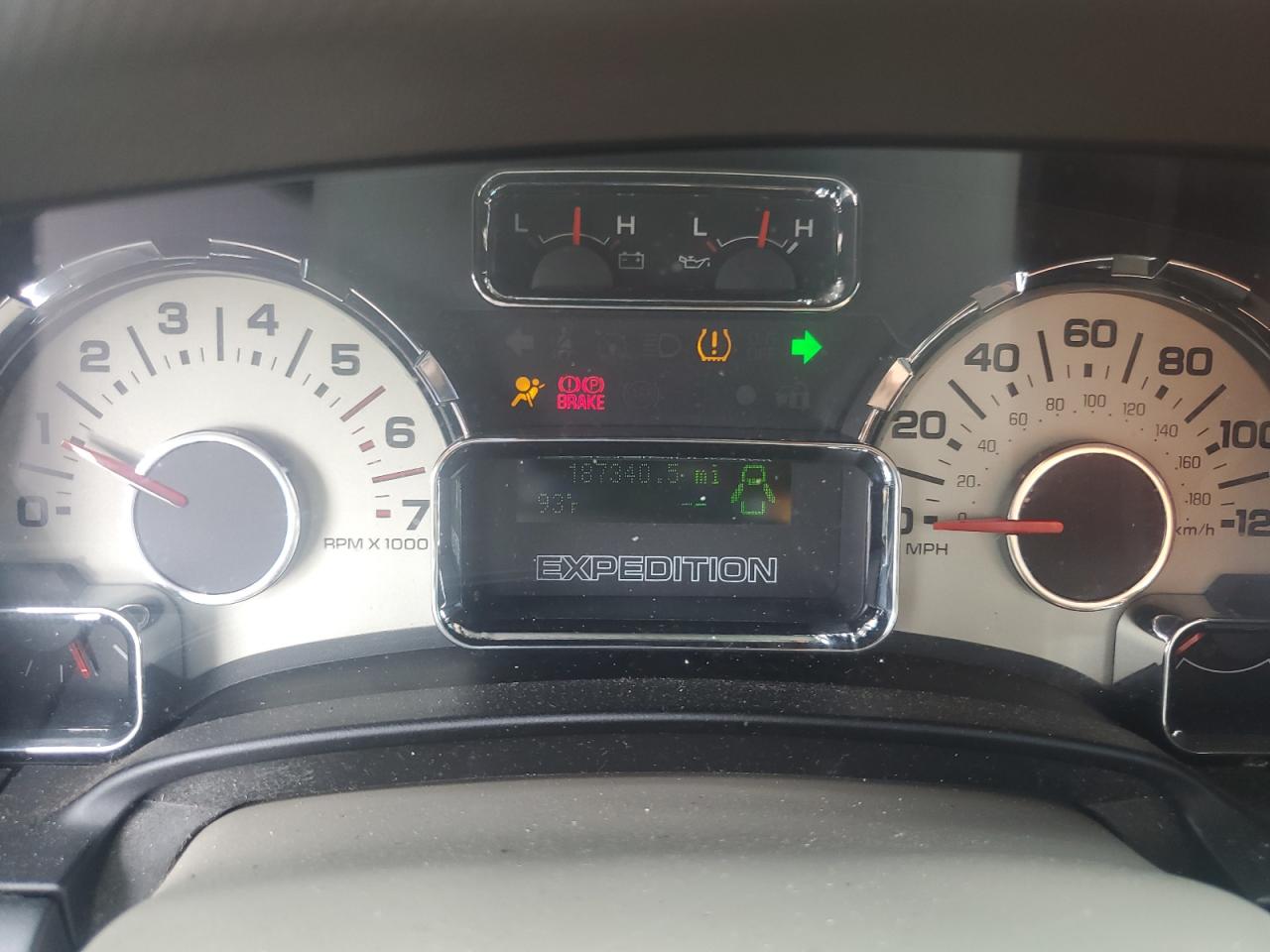 2007 Ford Expedition Xlt VIN: 1FMFU15557LA56402 Lot: 63770424