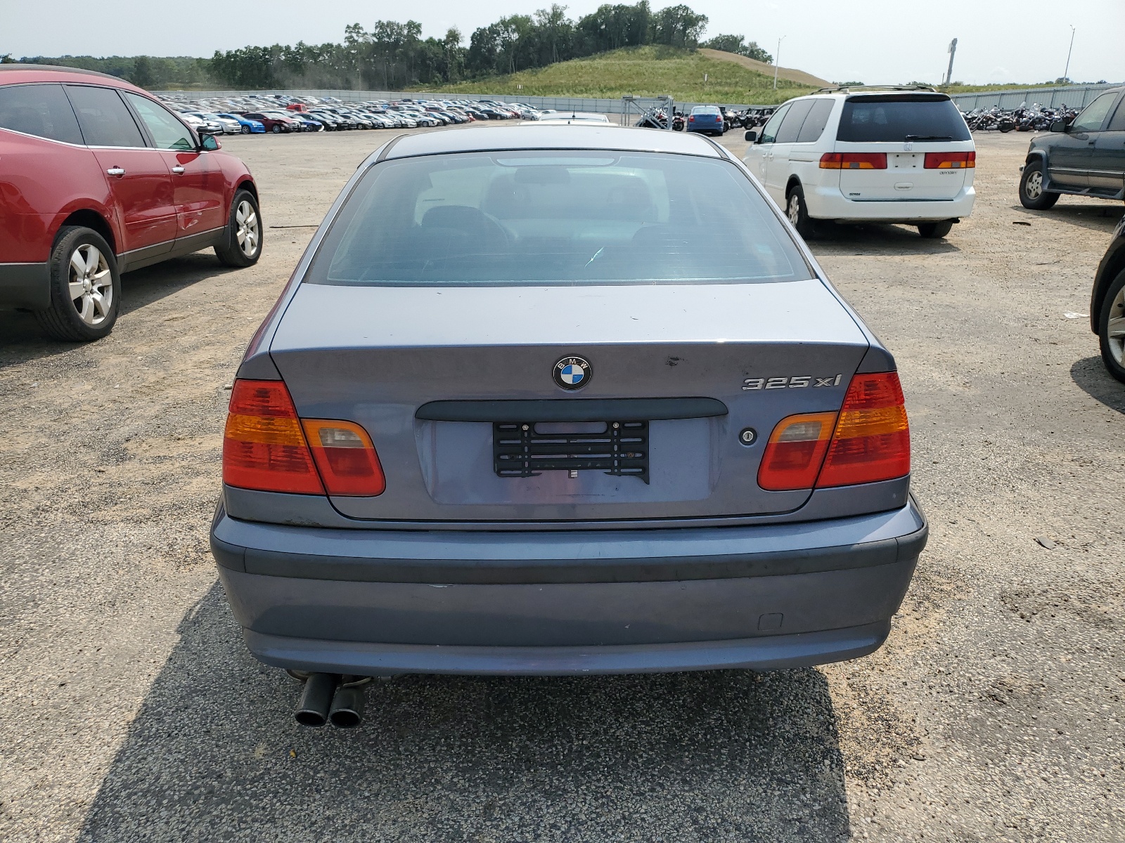 WBAEU33492PF64623 2002 BMW 325 Xi
