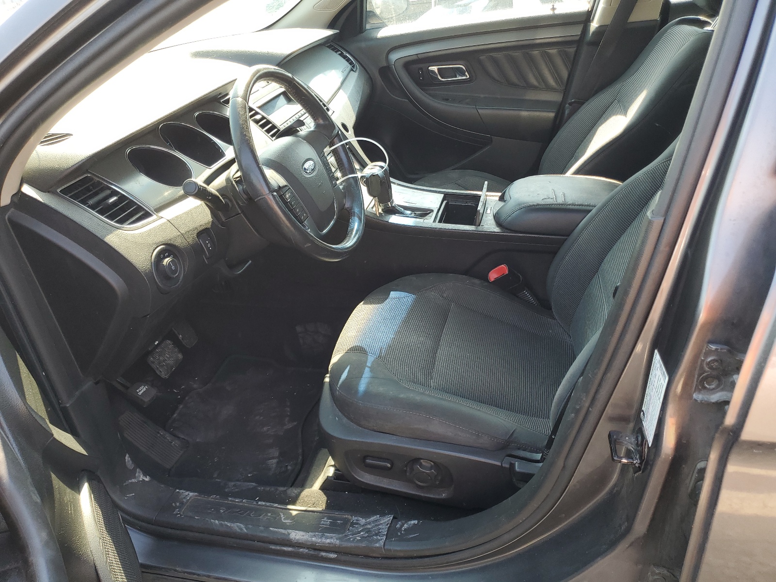 1FAHP2EW5BG125986 2011 Ford Taurus Sel